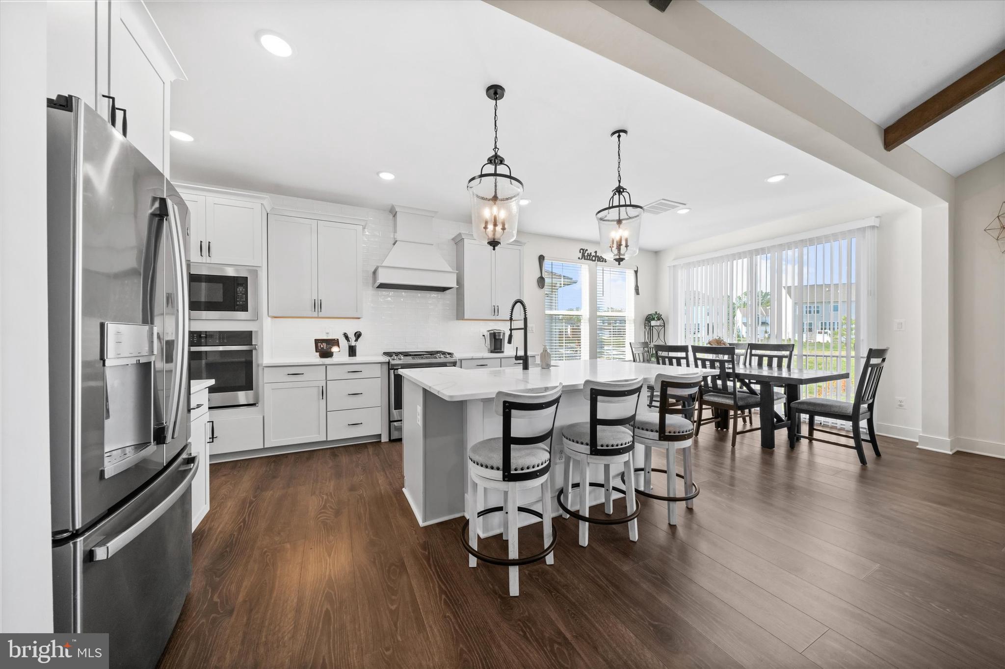 632 HARRIER LN