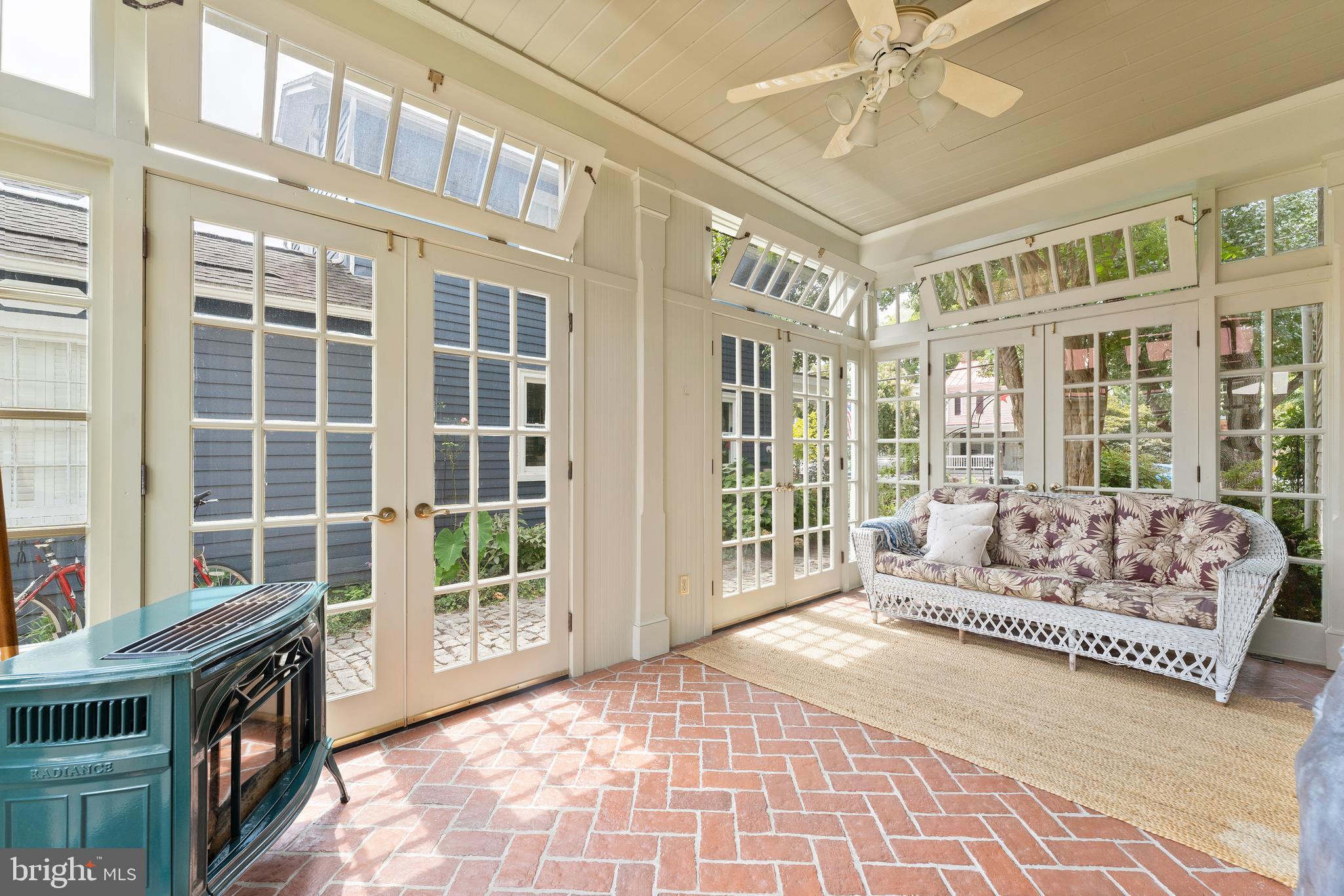 HISTORIC DISTRICT - Residential