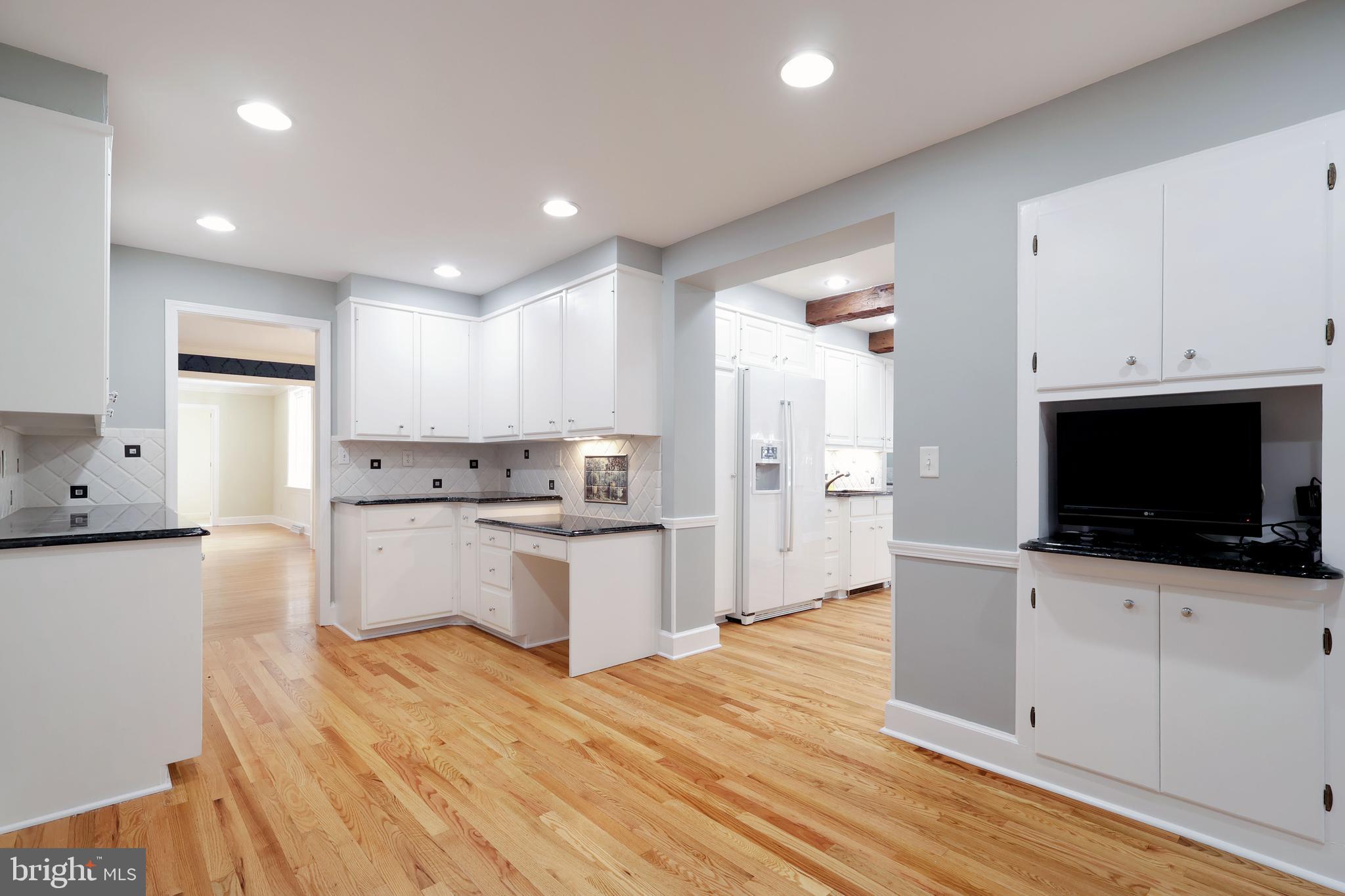 COLLEGE HEIGHTS - Residential