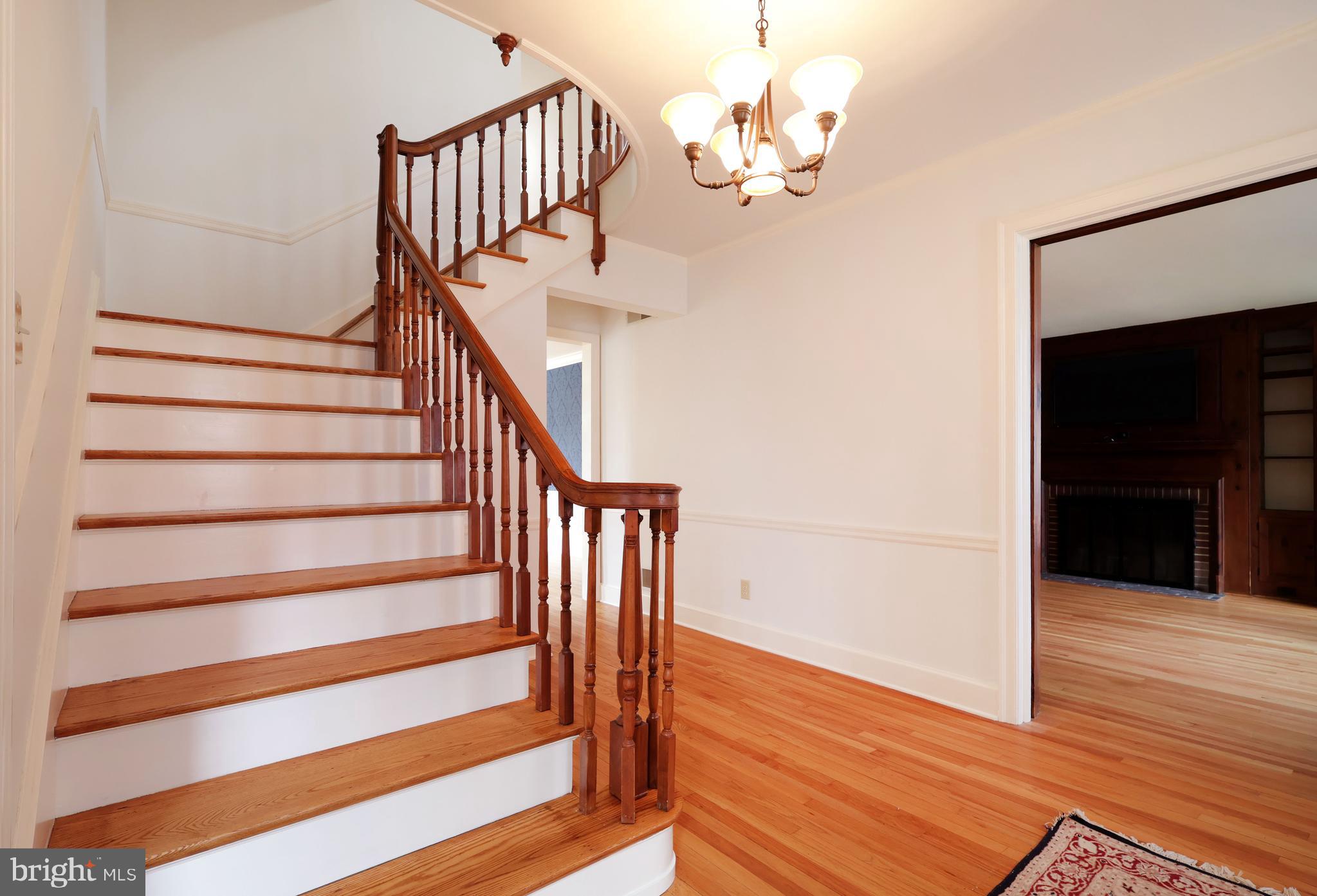 COLLEGE HEIGHTS - Residential