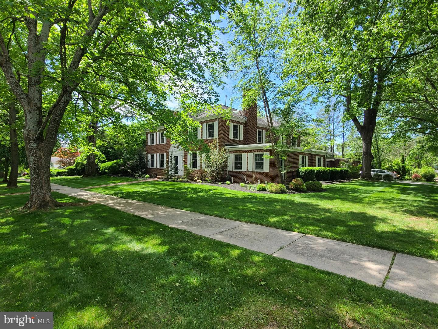 COLLEGE HEIGHTS - Residential