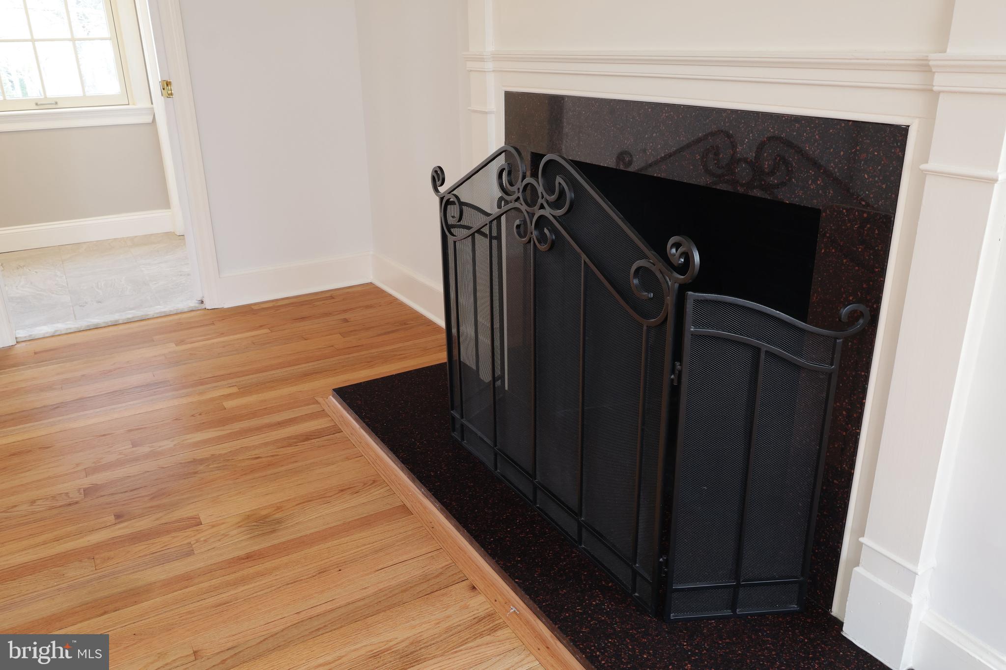 COLLEGE HEIGHTS - Residential