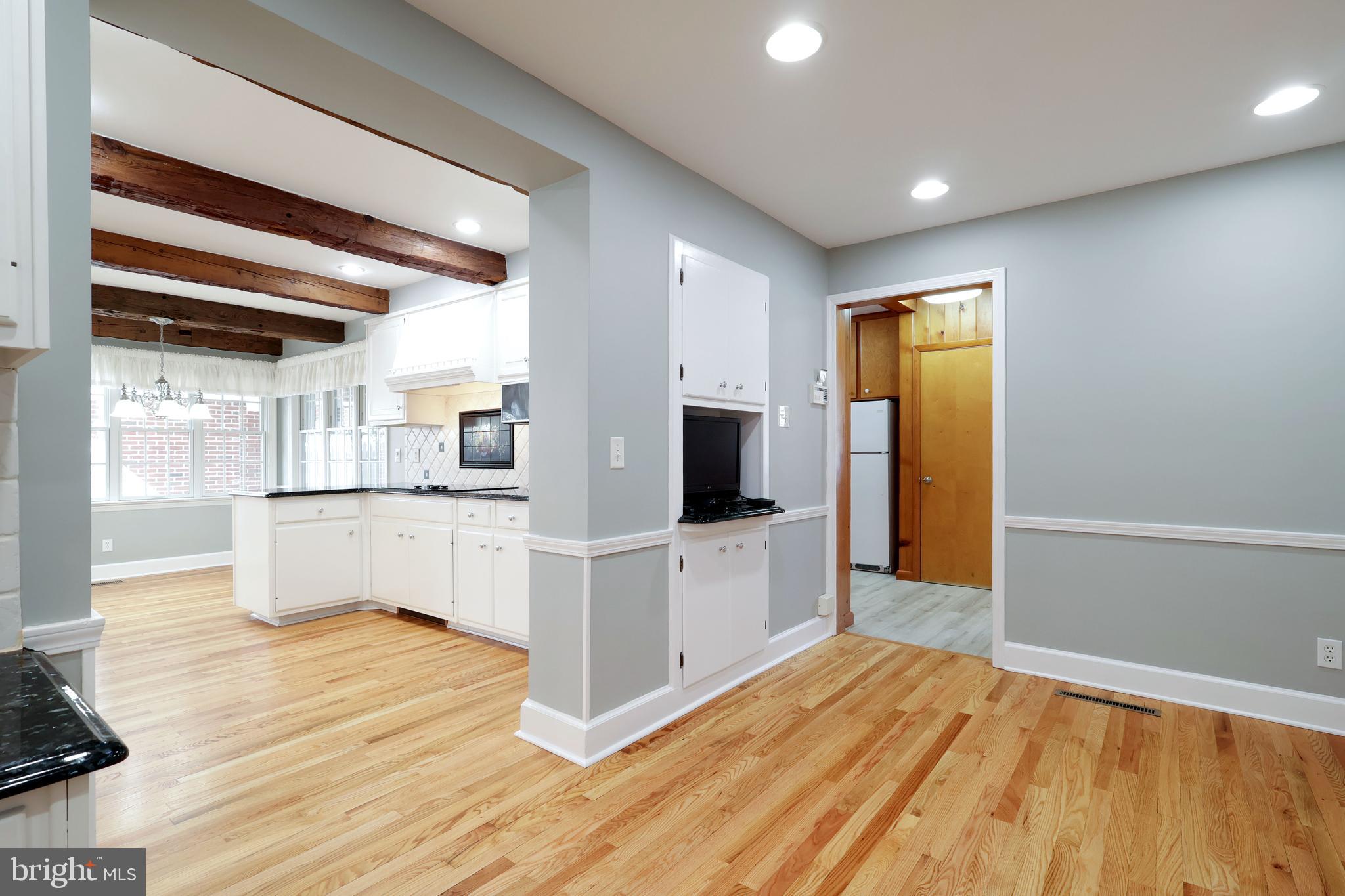 COLLEGE HEIGHTS - Residential