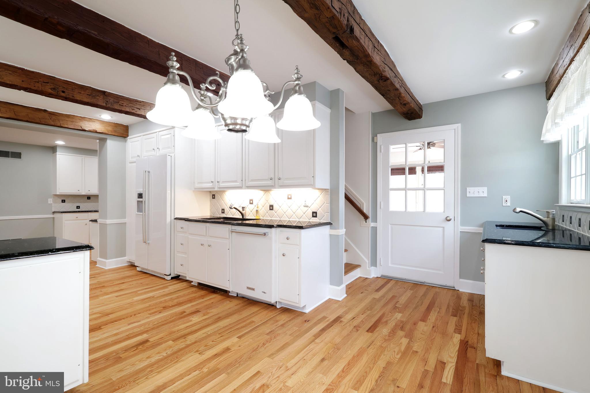 COLLEGE HEIGHTS - Residential