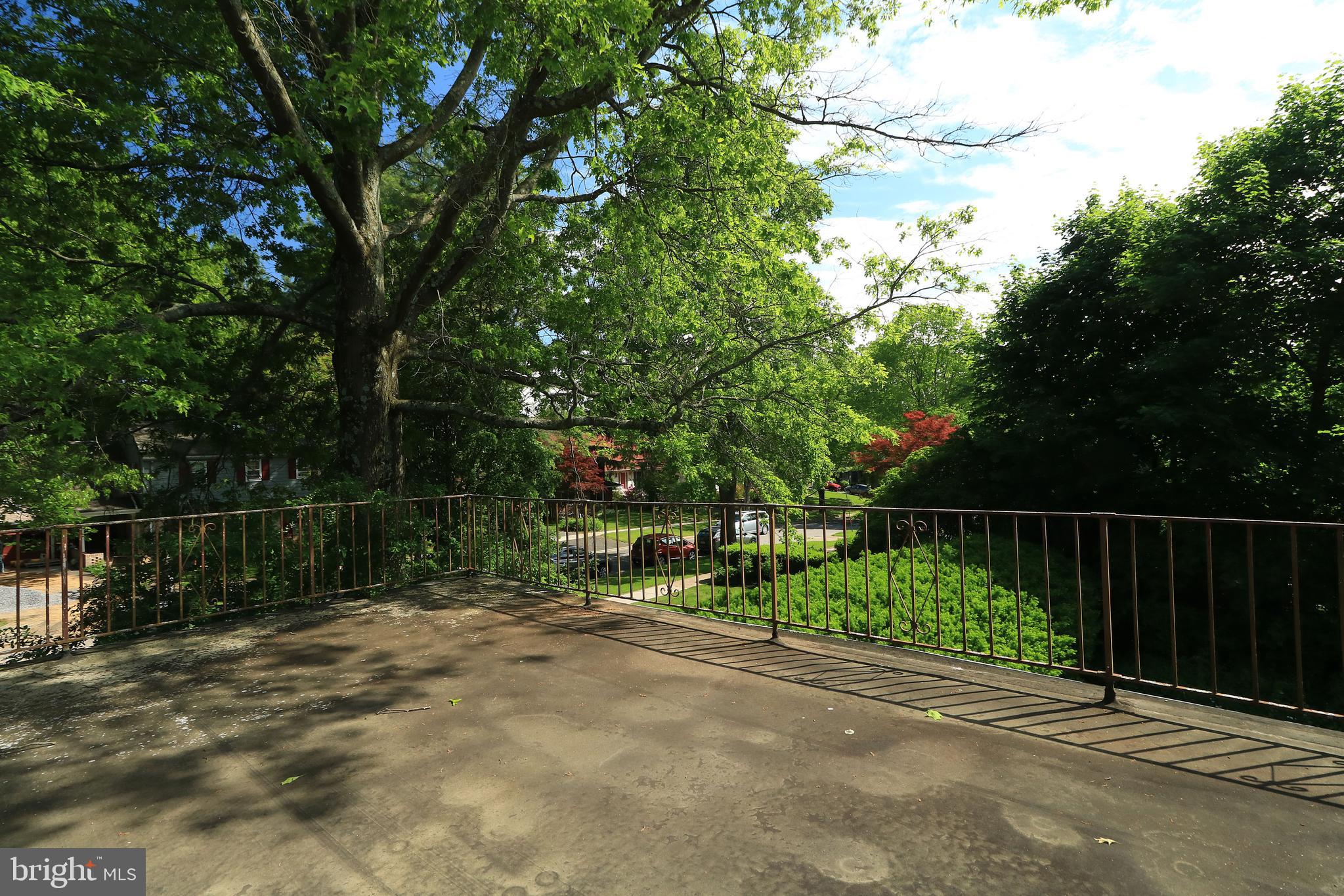 COLLEGE HEIGHTS - Residential