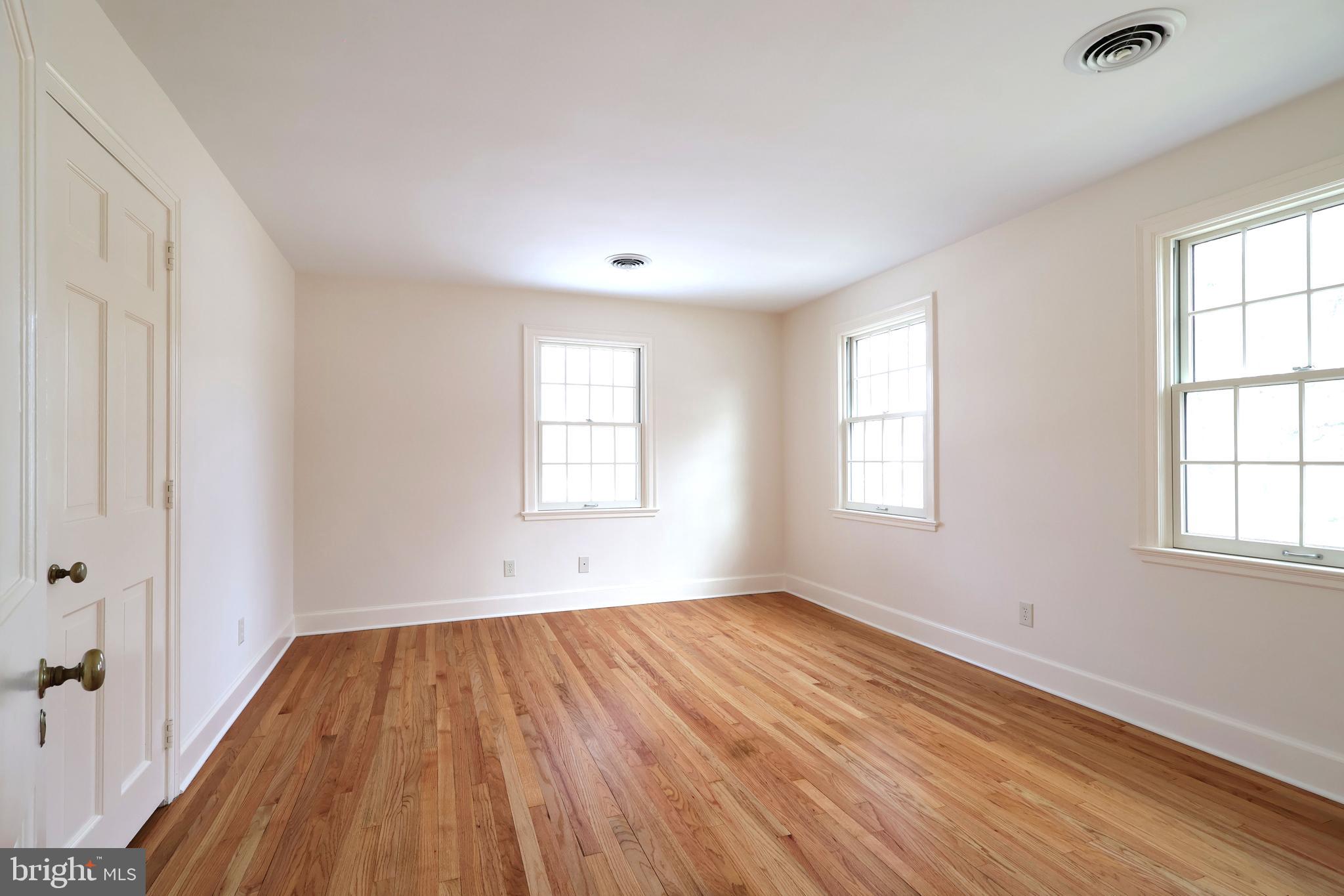 COLLEGE HEIGHTS - Residential