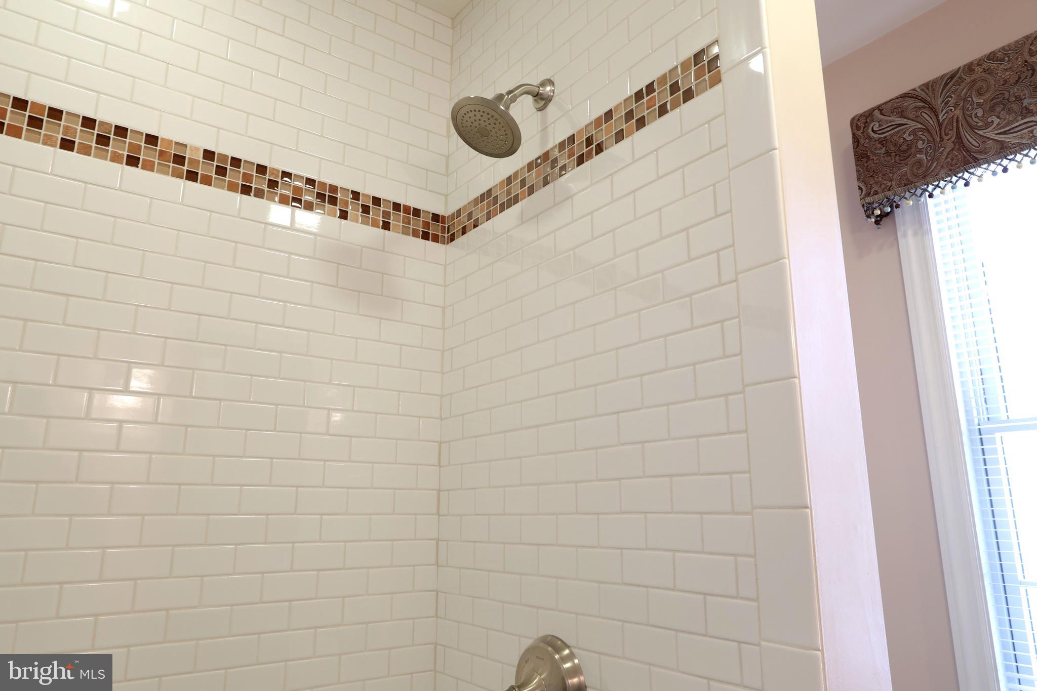 COLLEGE HEIGHTS - Residential