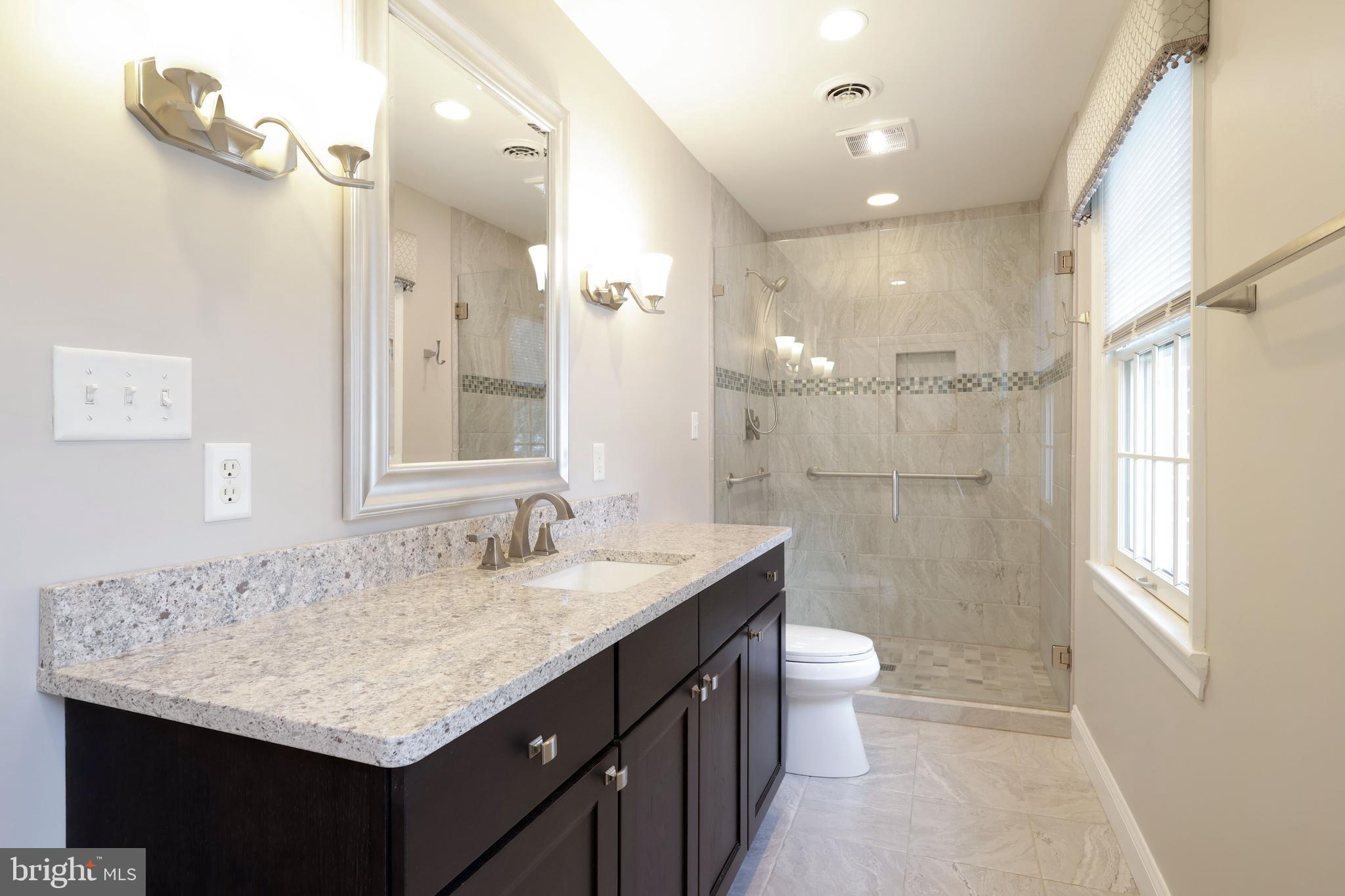 COLLEGE HEIGHTS - Residential