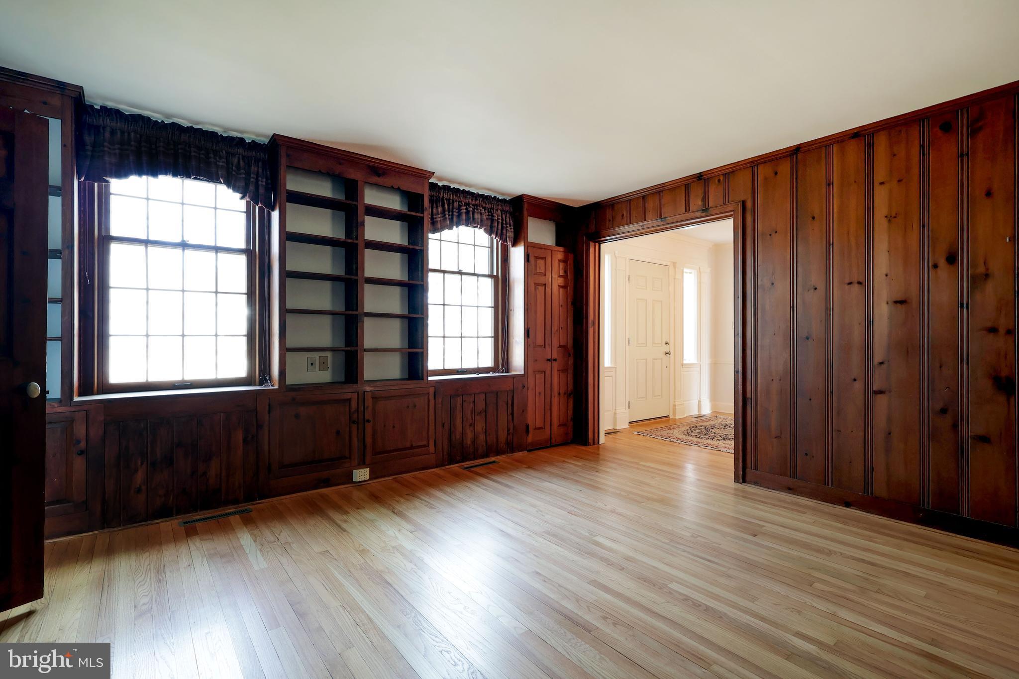 COLLEGE HEIGHTS - Residential