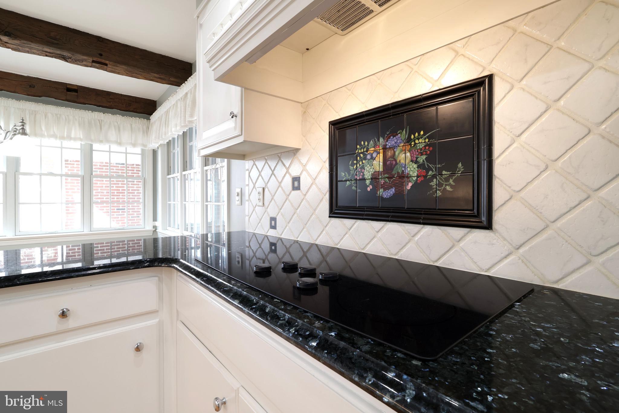 COLLEGE HEIGHTS - Residential