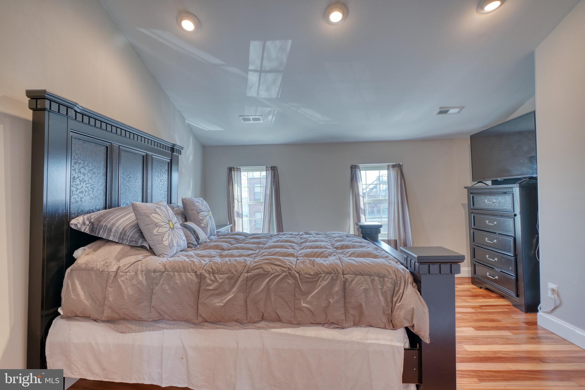 FELLS POINT HISTORIC DISTRICT - Residential