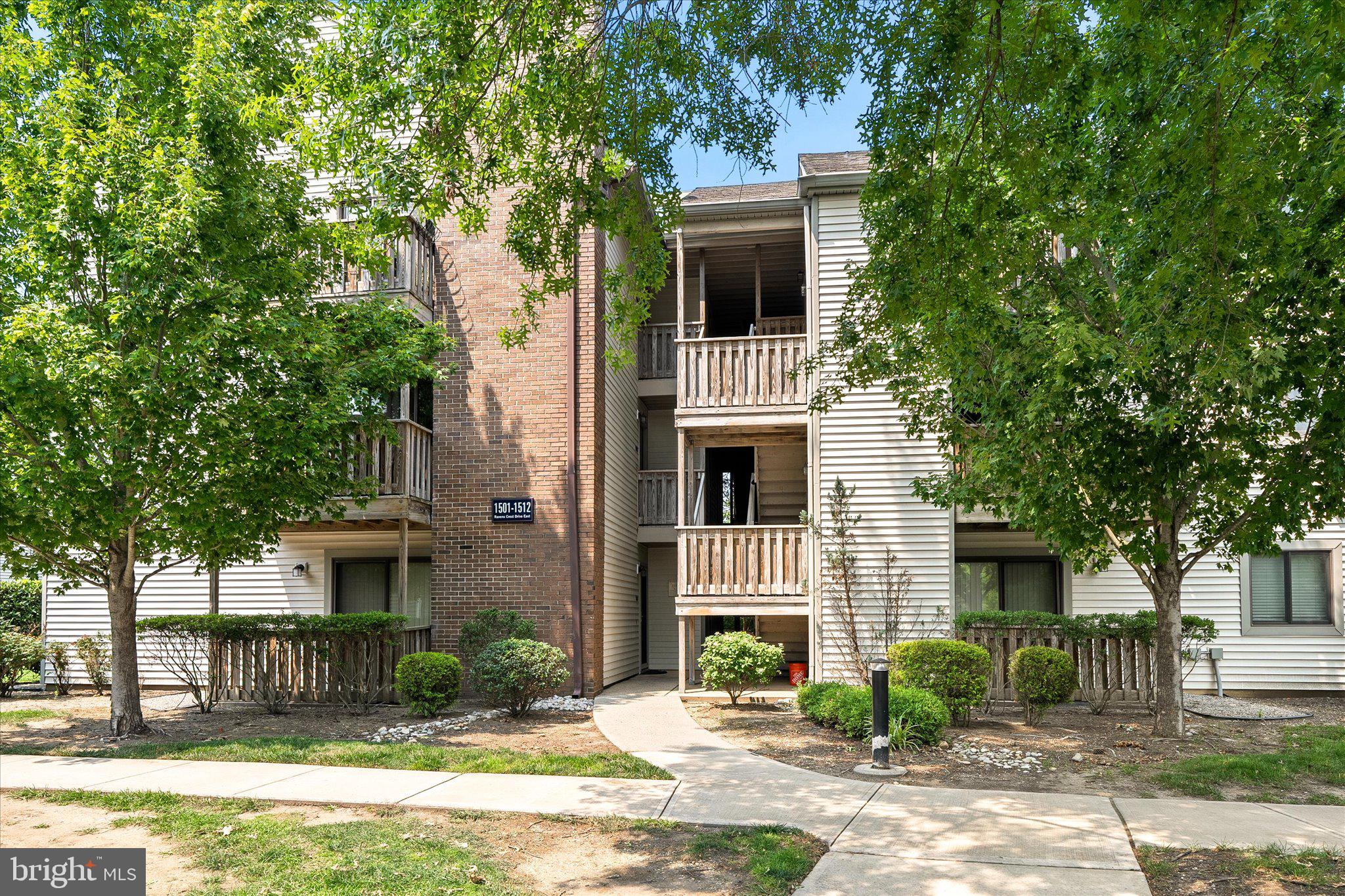 1510 RAVENS CREST DRIVE
