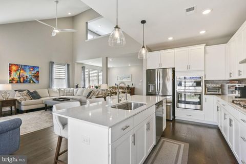 Photo of 40 Emerald Road, NEW EGYPT, NJ 08533 (MLS # NJOC2043496)