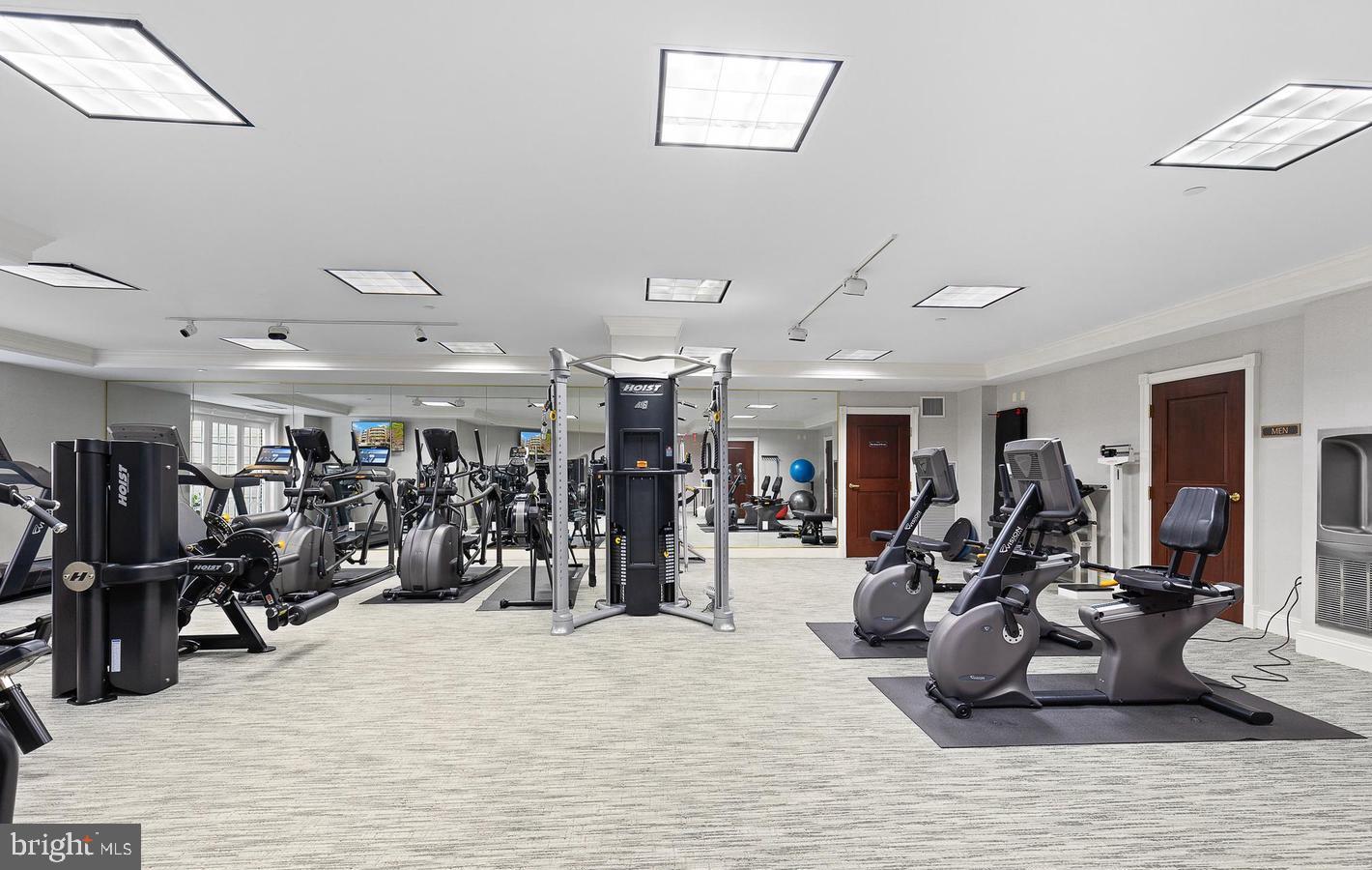 ROSSLYN - Residential