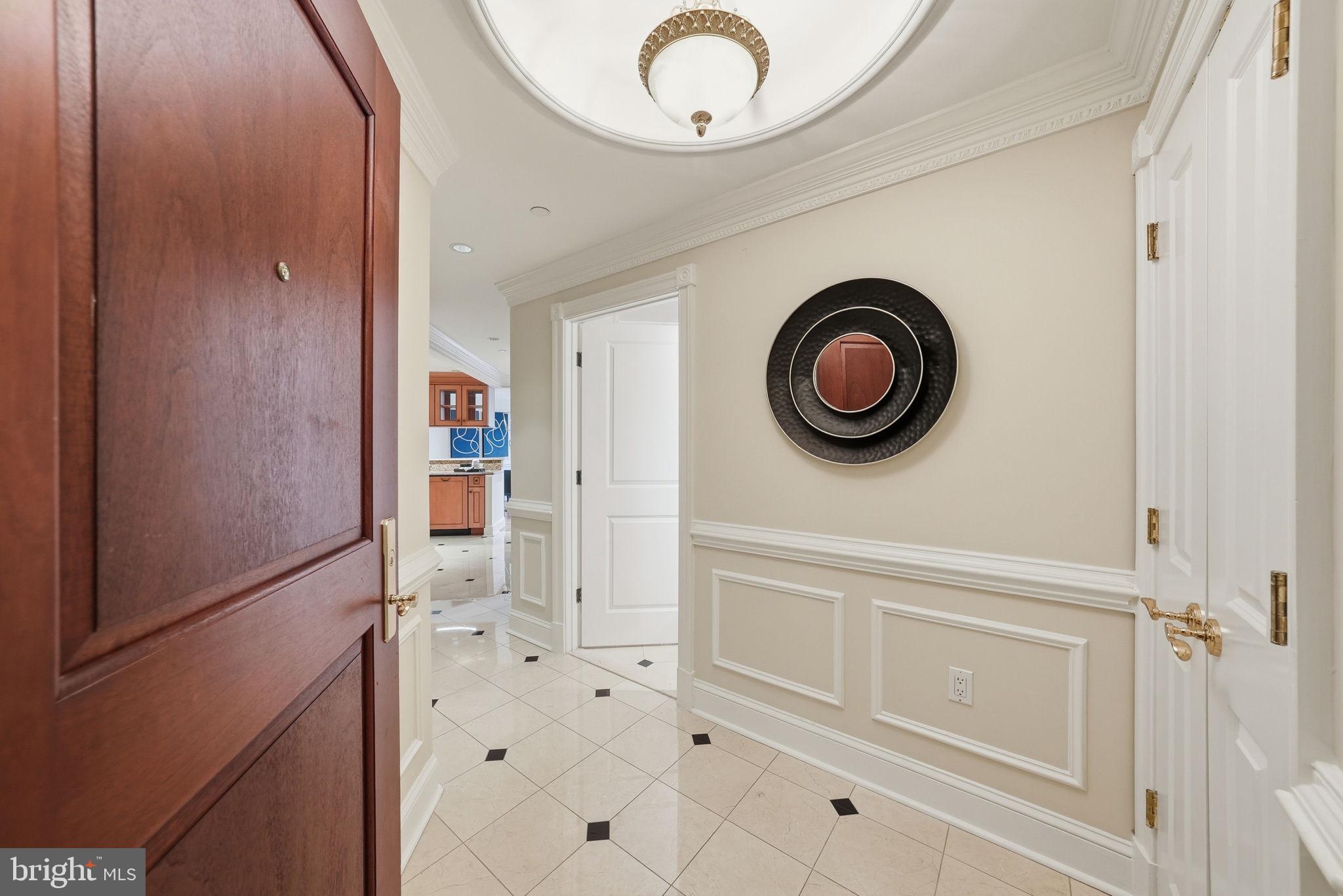 ROSSLYN - Residential