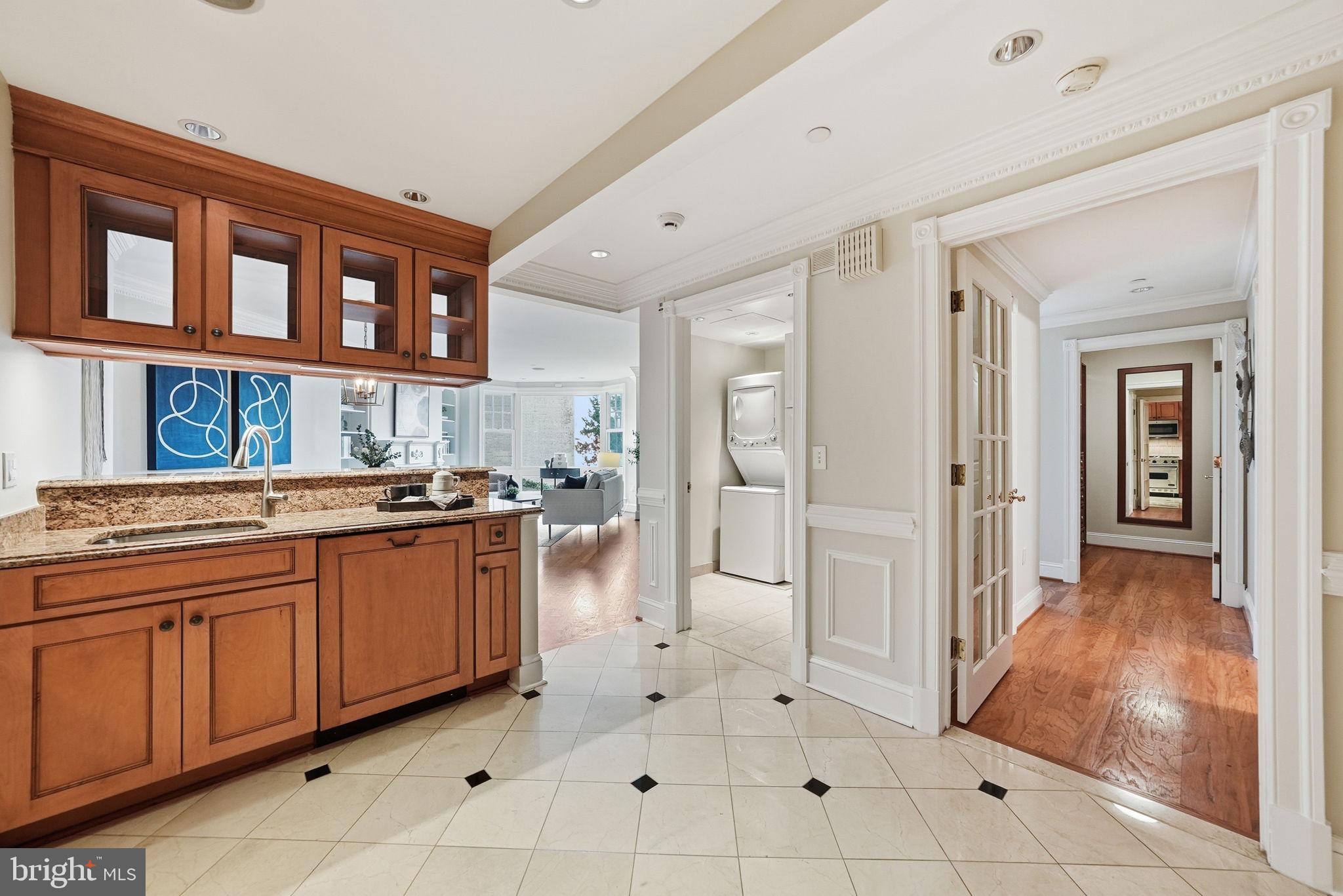 ROSSLYN - Residential