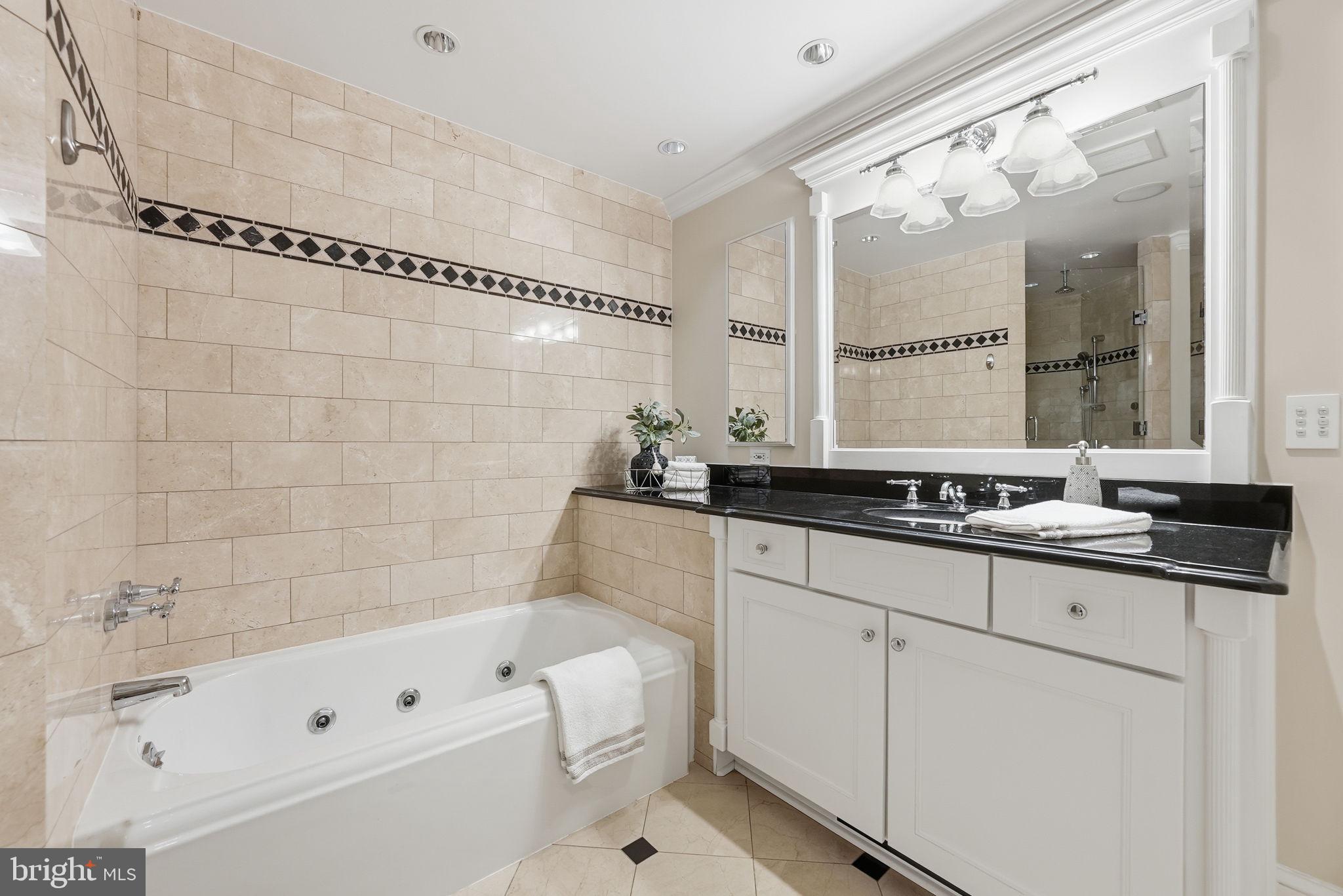 ROSSLYN - Residential