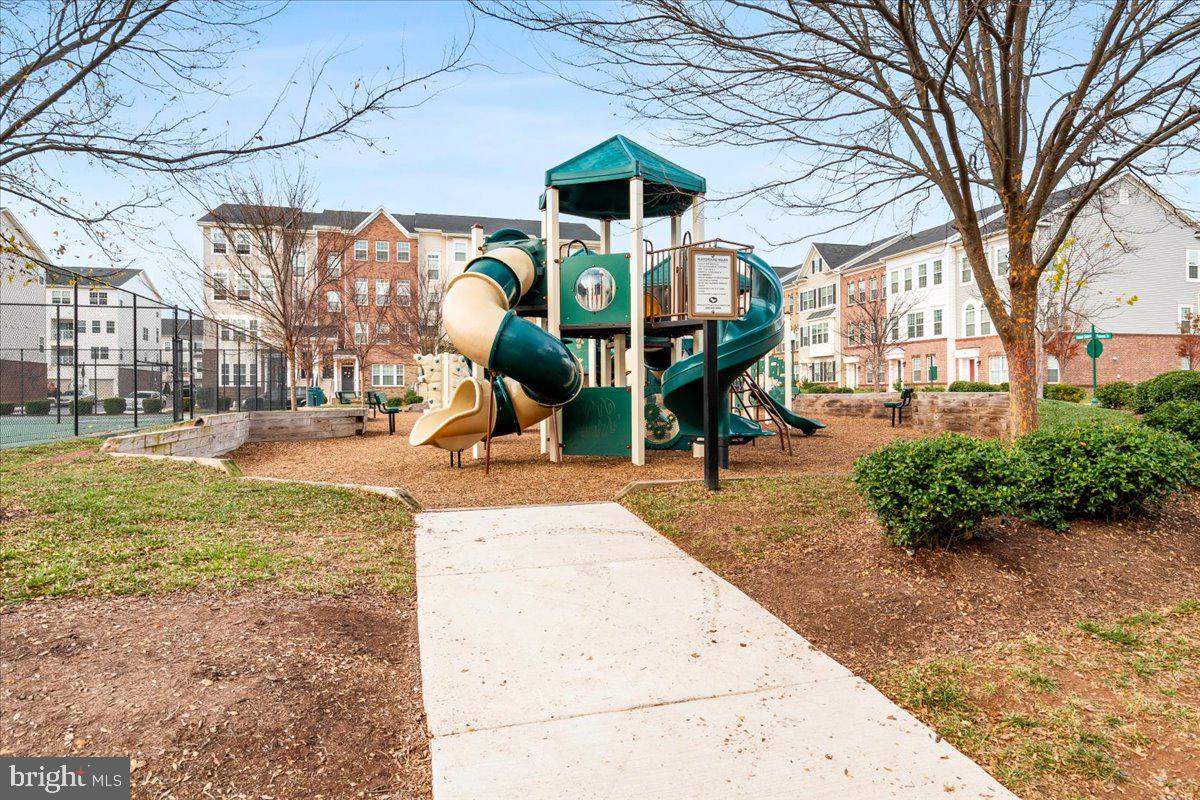 JEFFERSON PLACE - Residential Lease