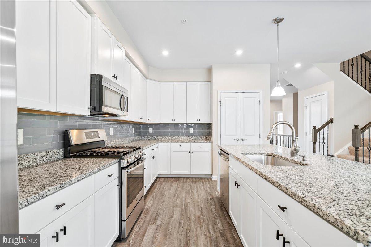 JEFFERSON PLACE - Residential Lease