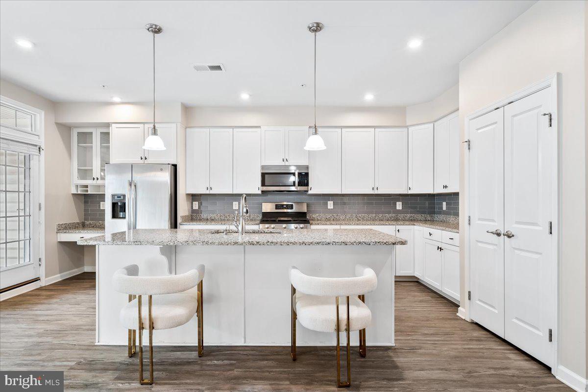 JEFFERSON PLACE - Residential Lease