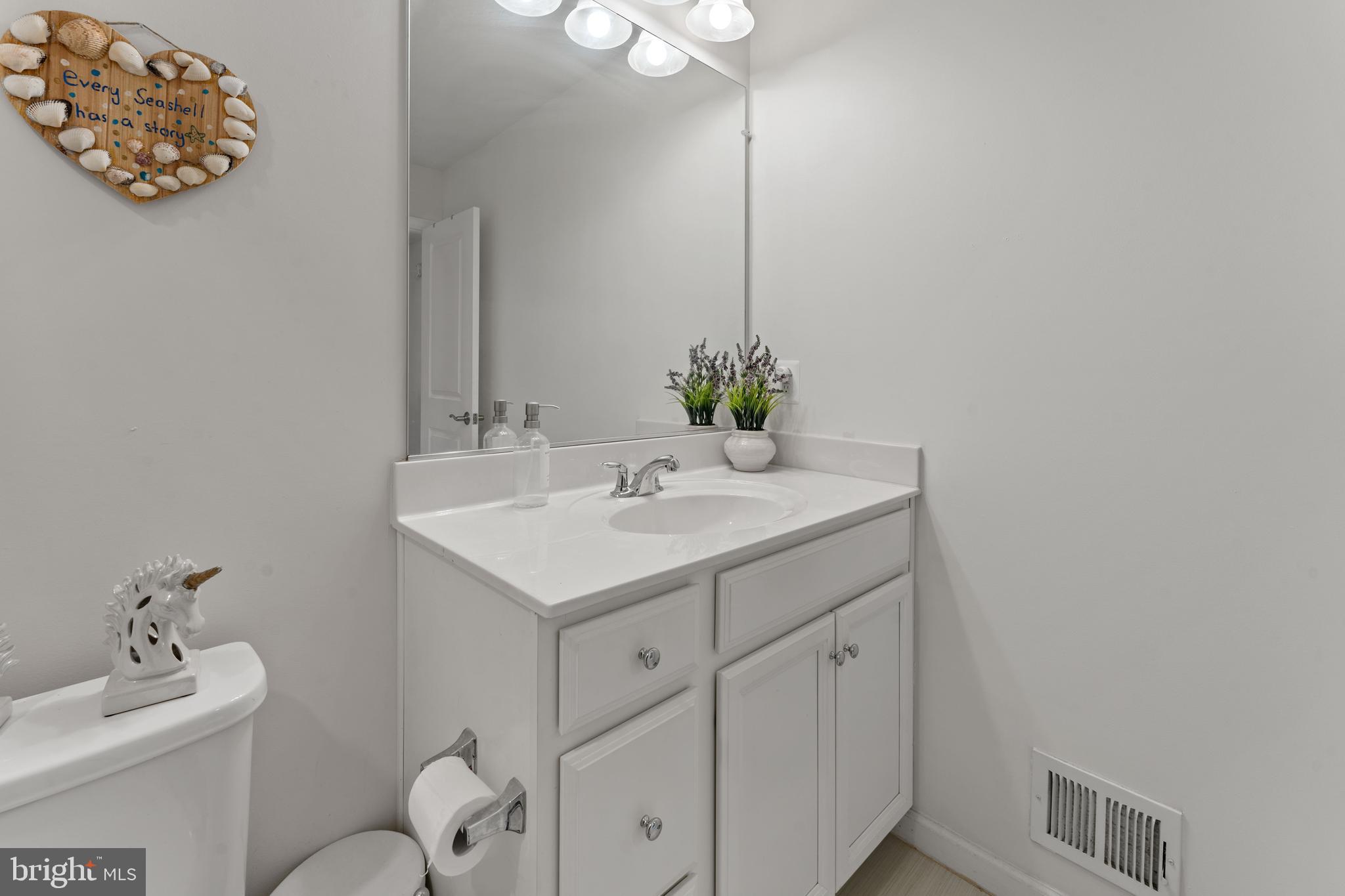 METRO POINTE - Residential