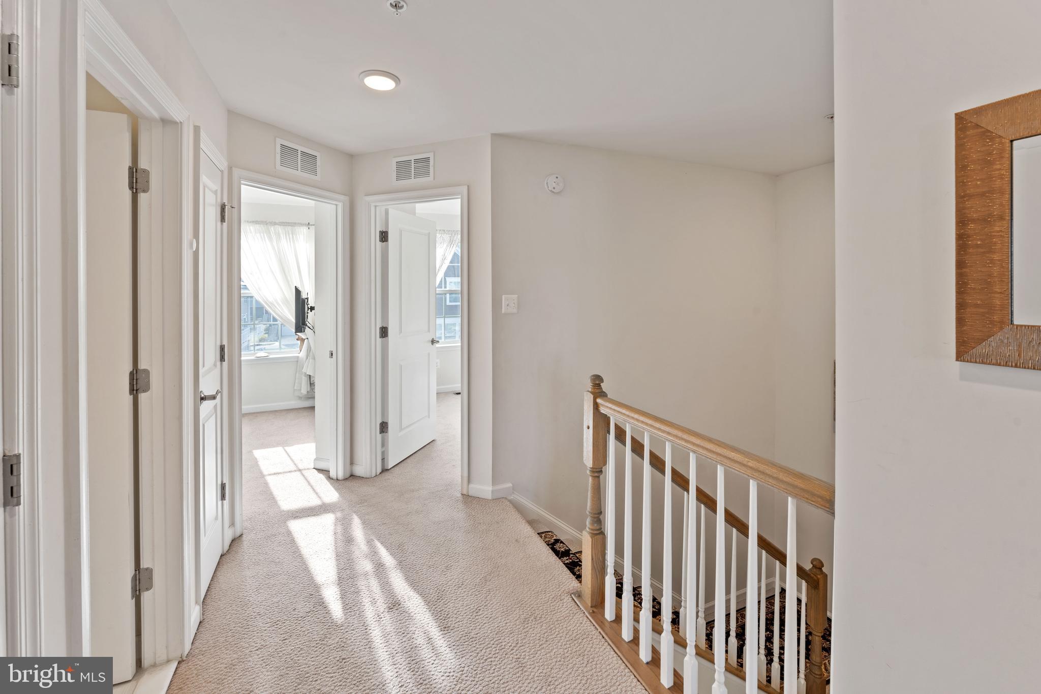 METRO POINTE - Residential