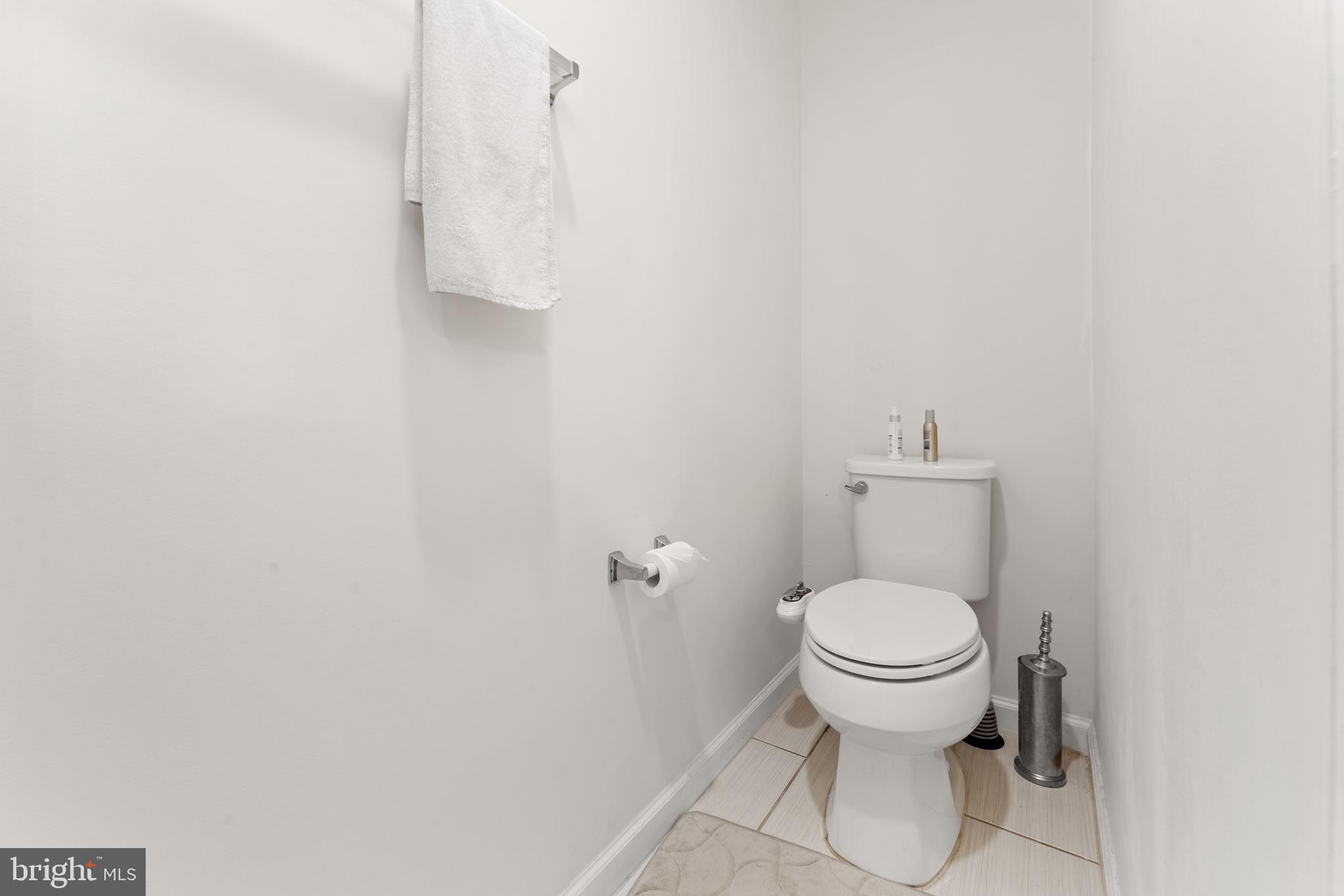 METRO POINTE - Residential