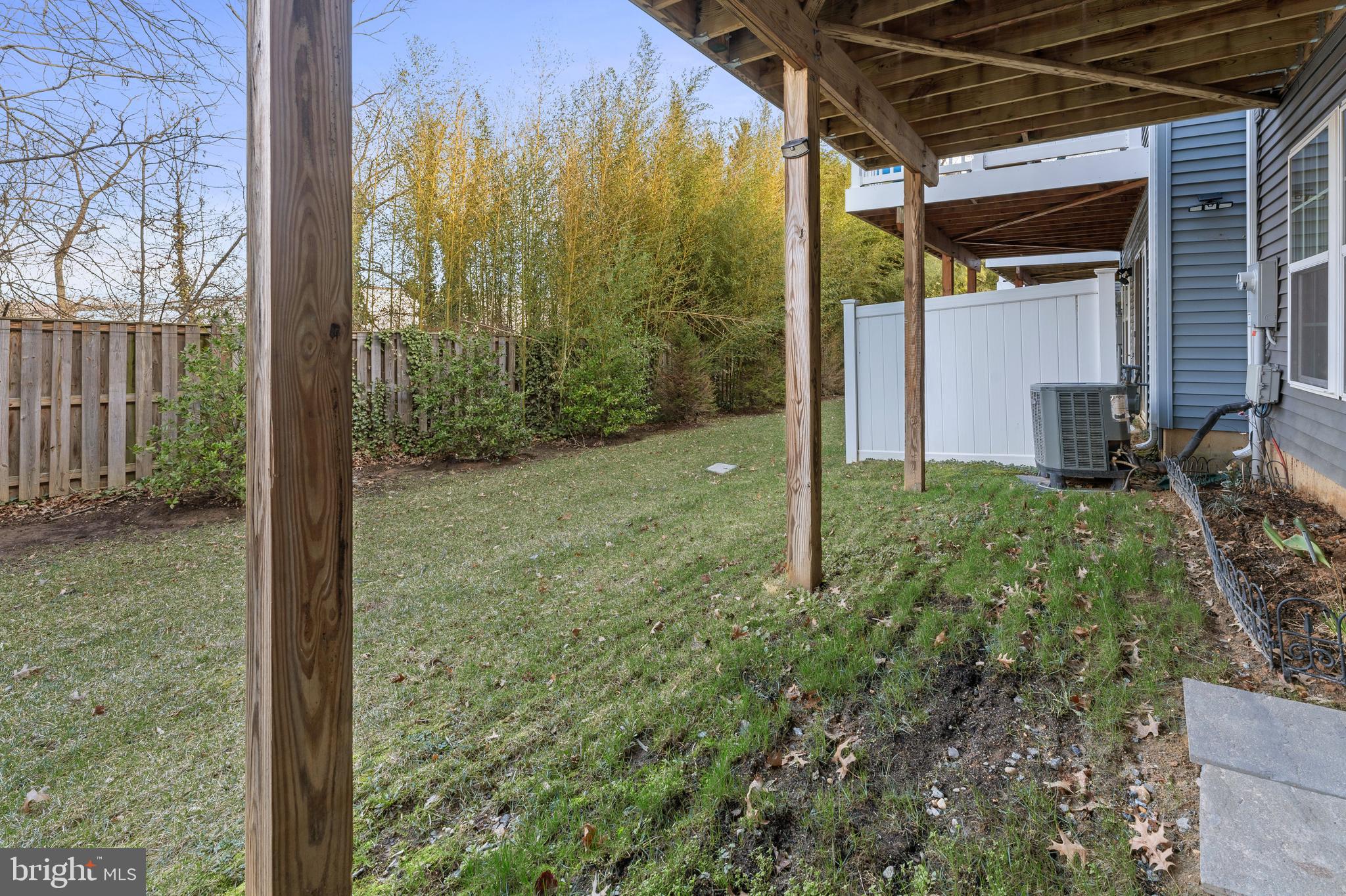 METRO POINTE - Residential