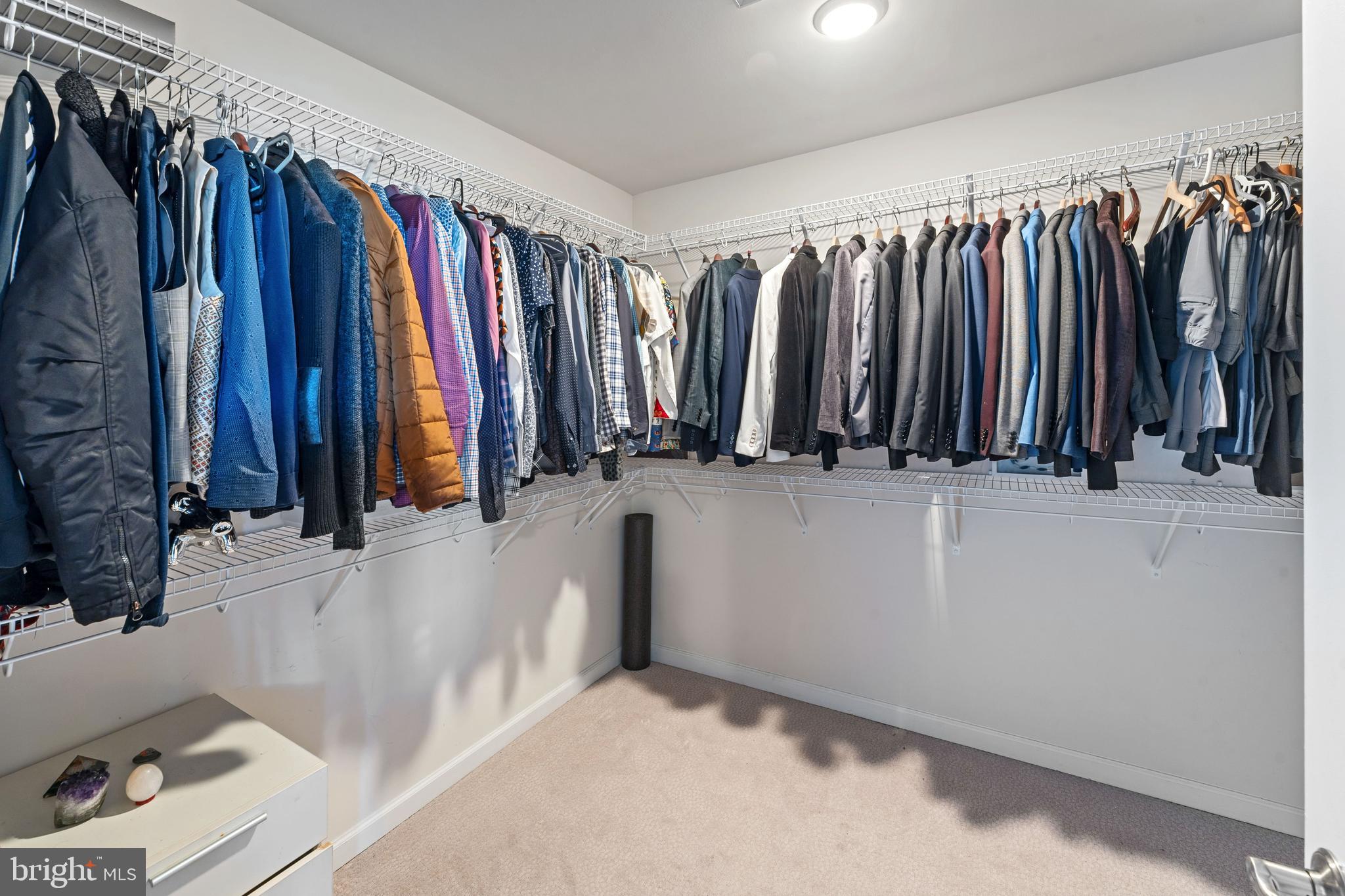 METRO POINTE - Residential