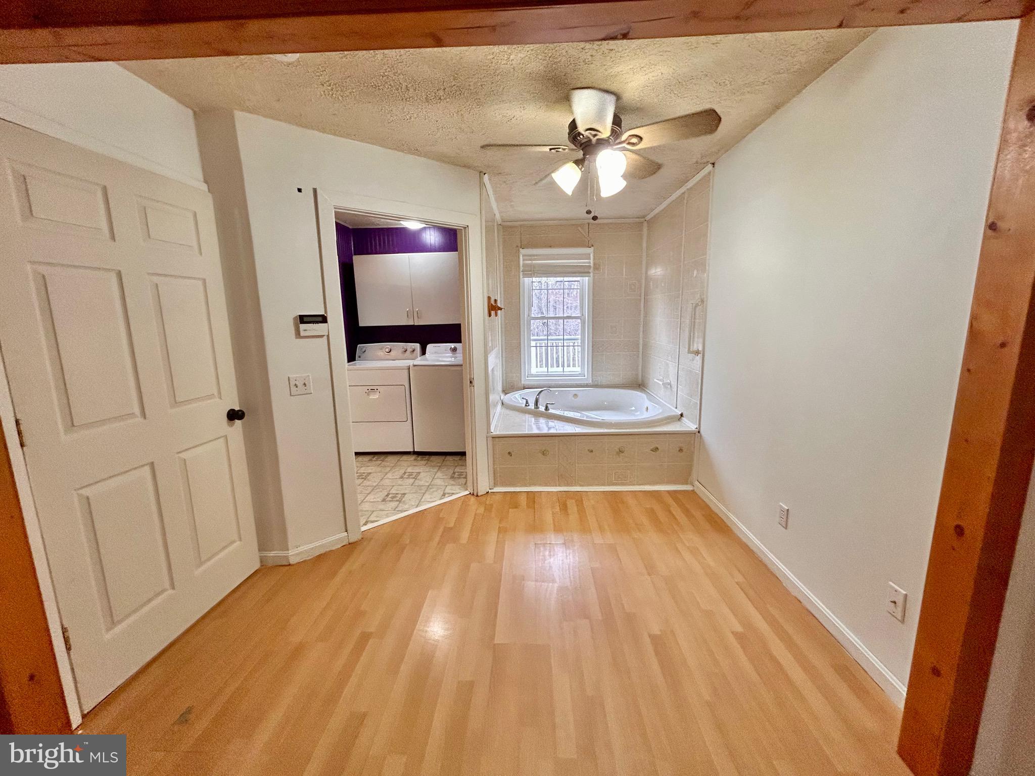 ARUNDEL - Residential