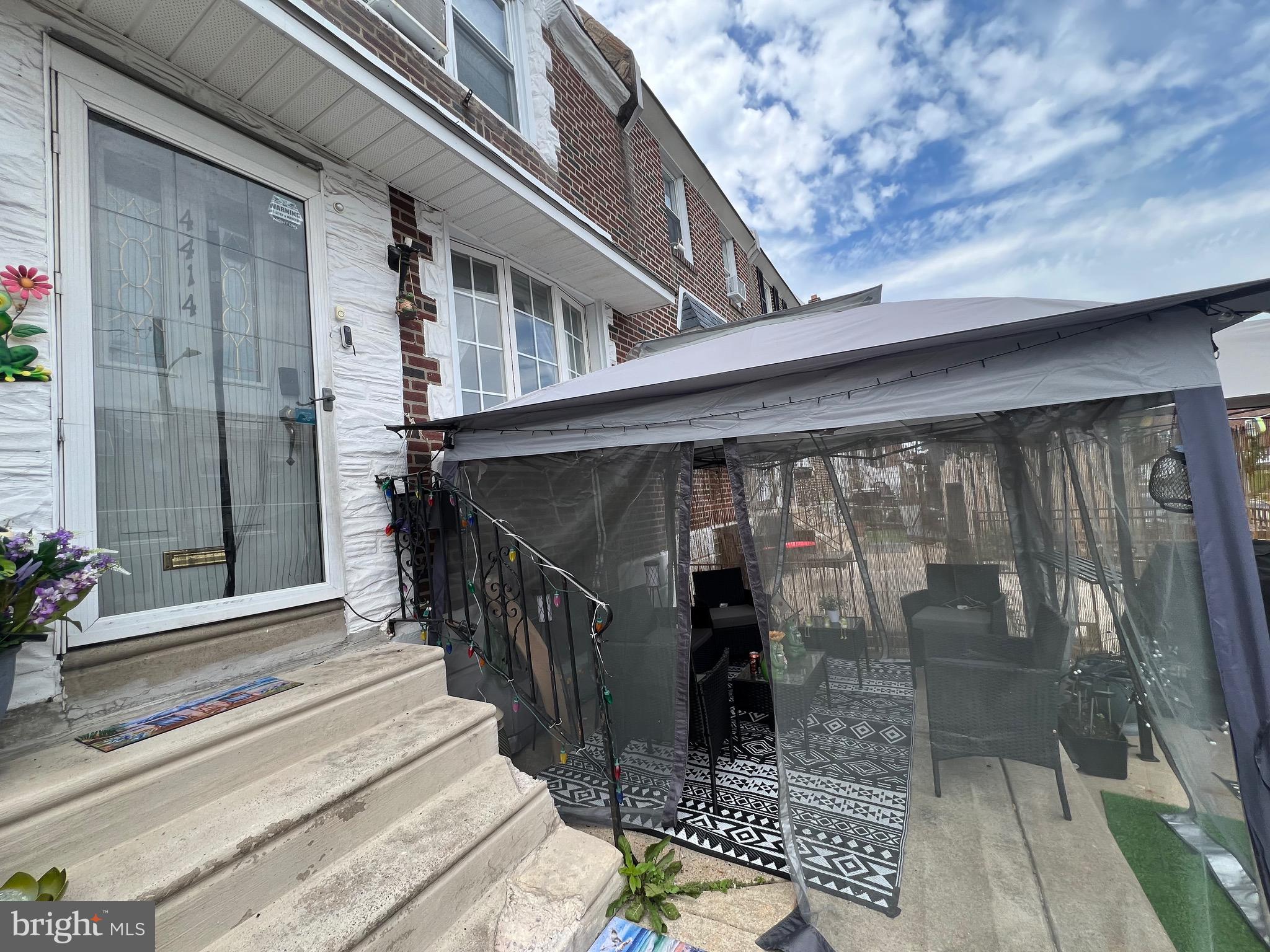 4414 LORING STREET