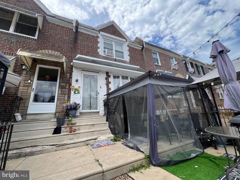 Townhouse For Sale - 4414 Loring Street<br/> PHILADELPHIA, PA 19136