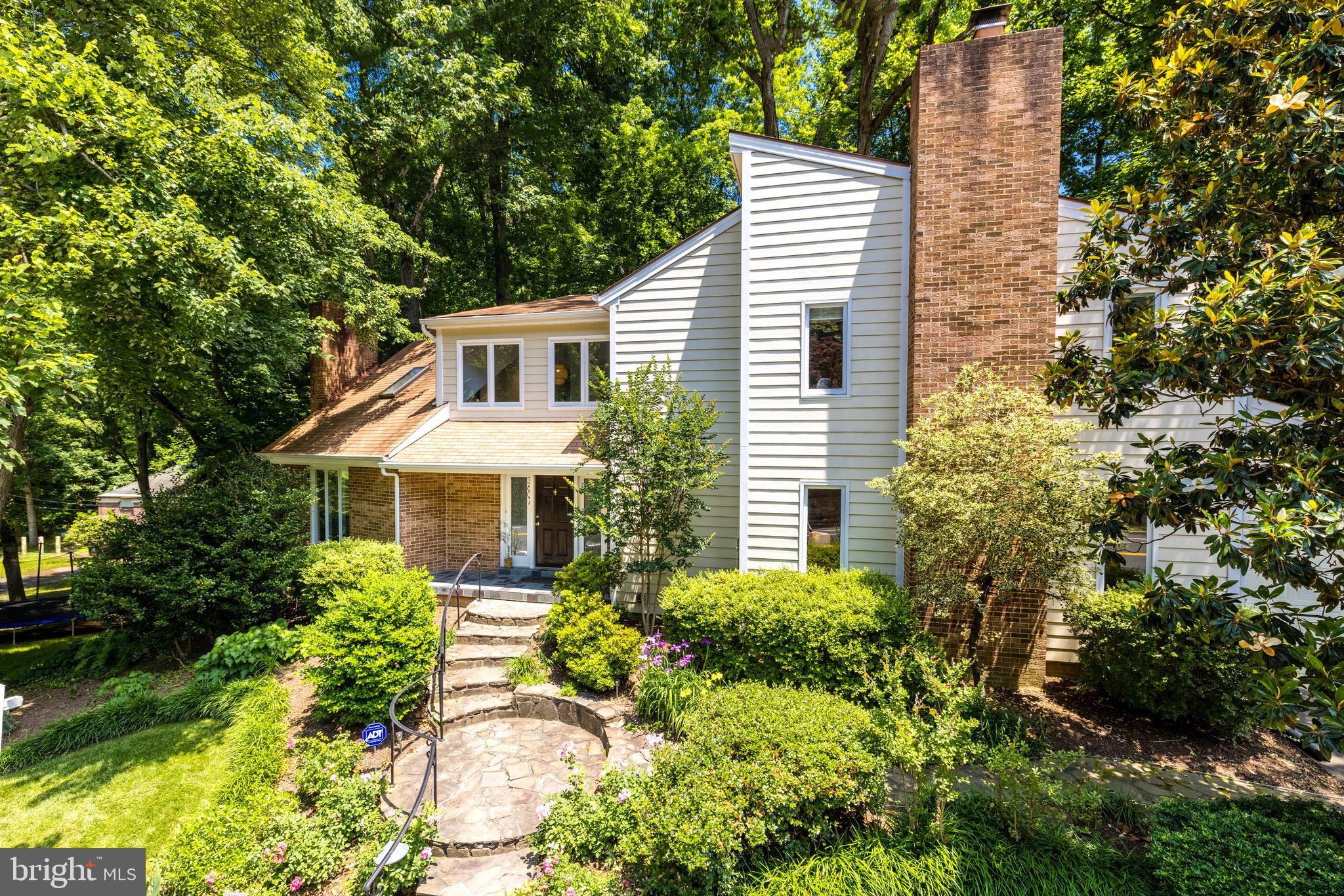 BELLEVUE FOREST - Residential