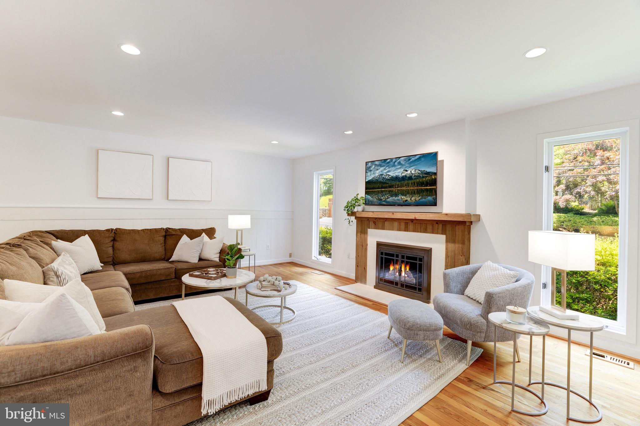 BELLEVUE FOREST - Residential