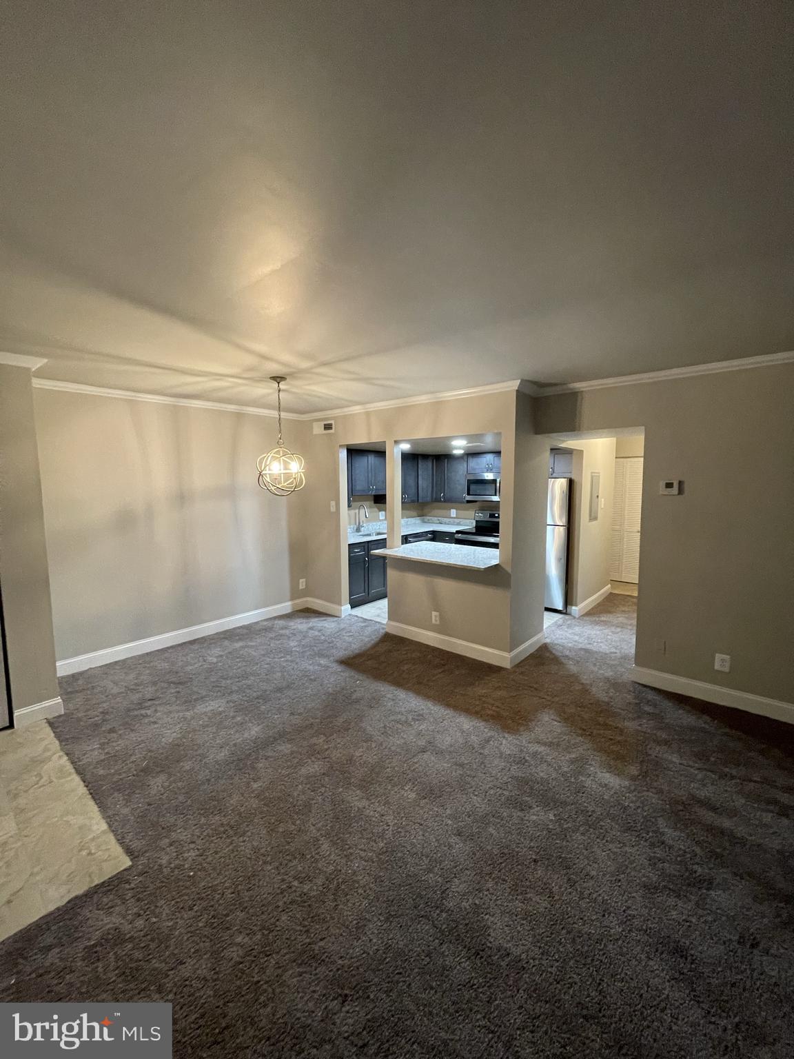 TREETOP CONDO - Residential Lease