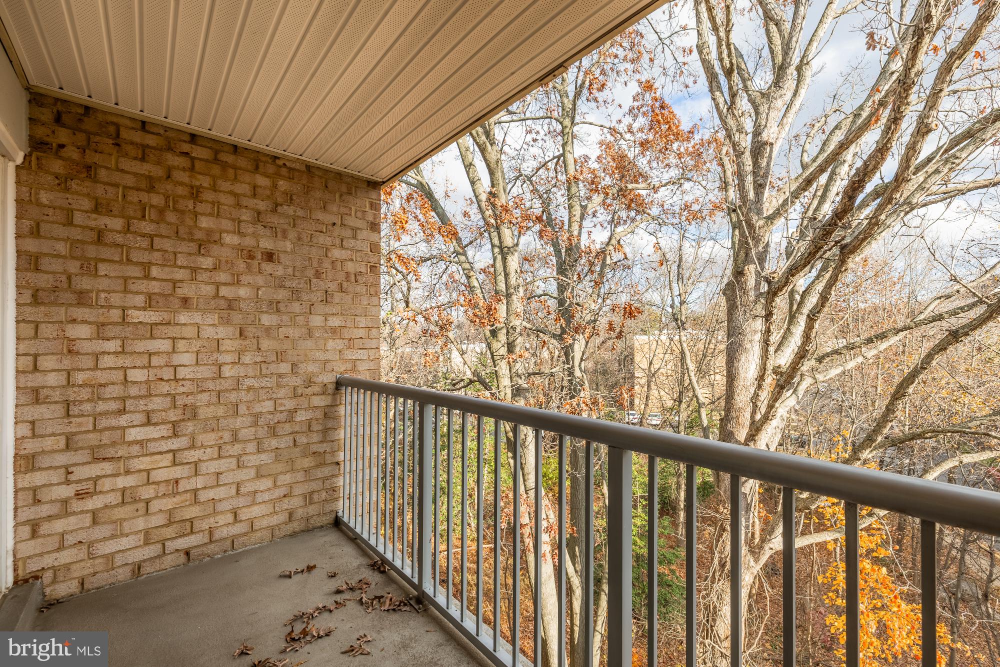 YORKTOWNE SQUARE - Residential