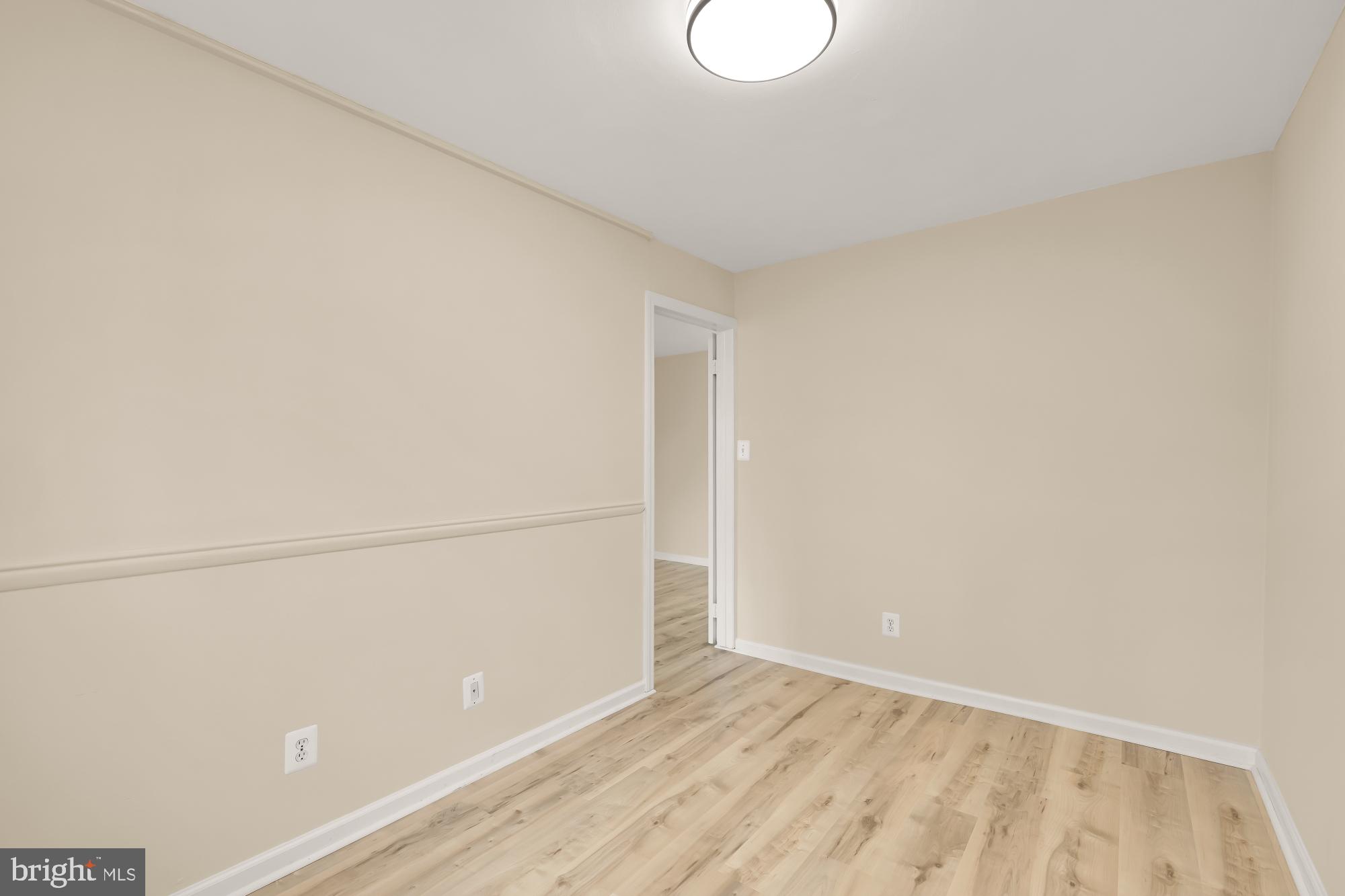 YORKTOWNE SQUARE - Residential