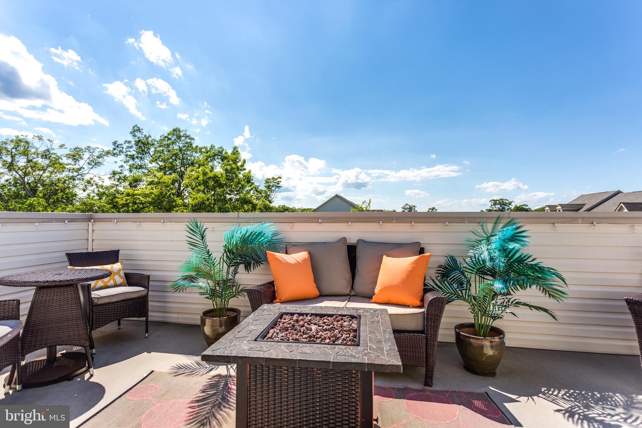 ST CHARLES SUB - Residential Lease