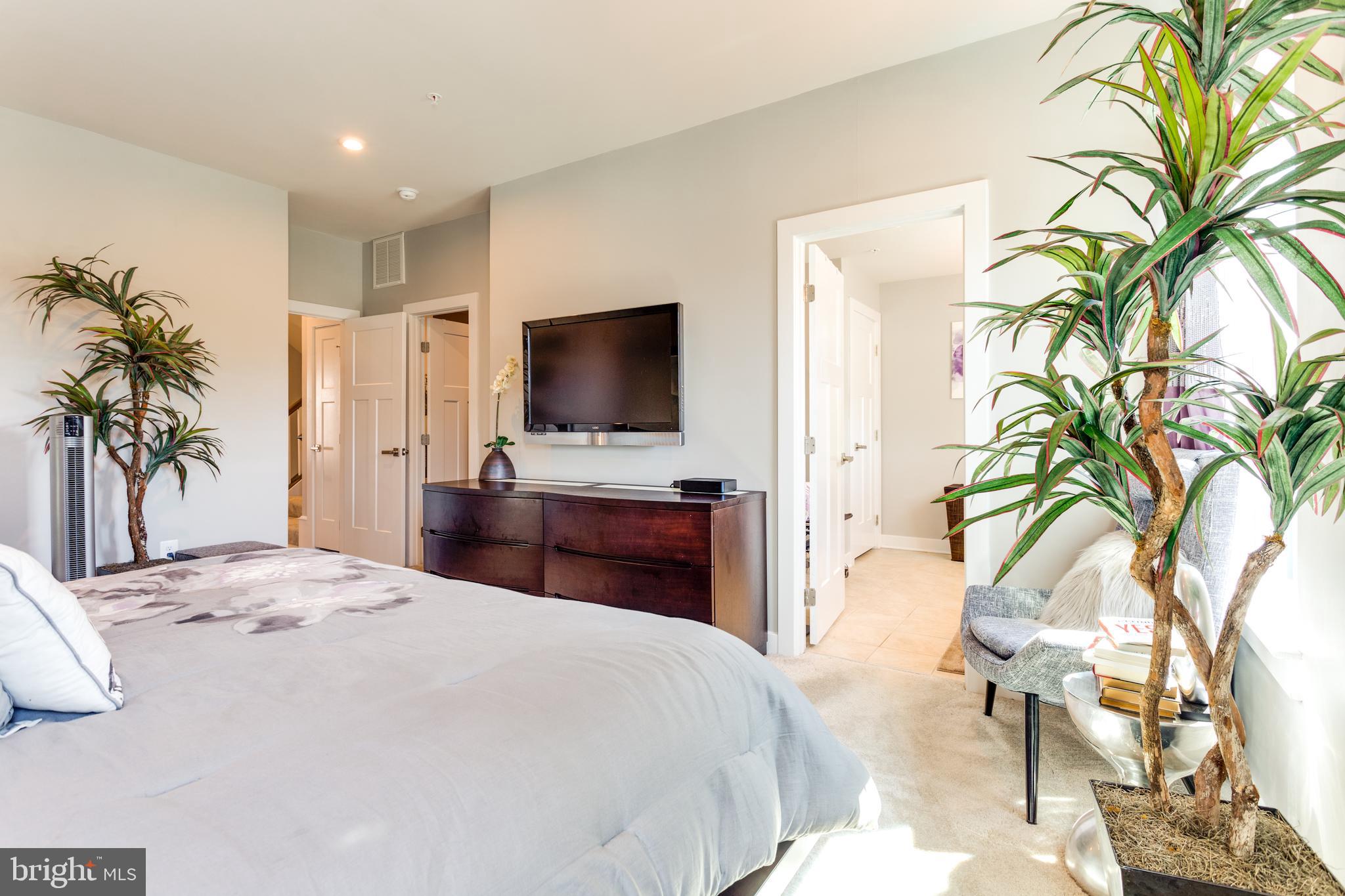 ST CHARLES SUB - Residential Lease