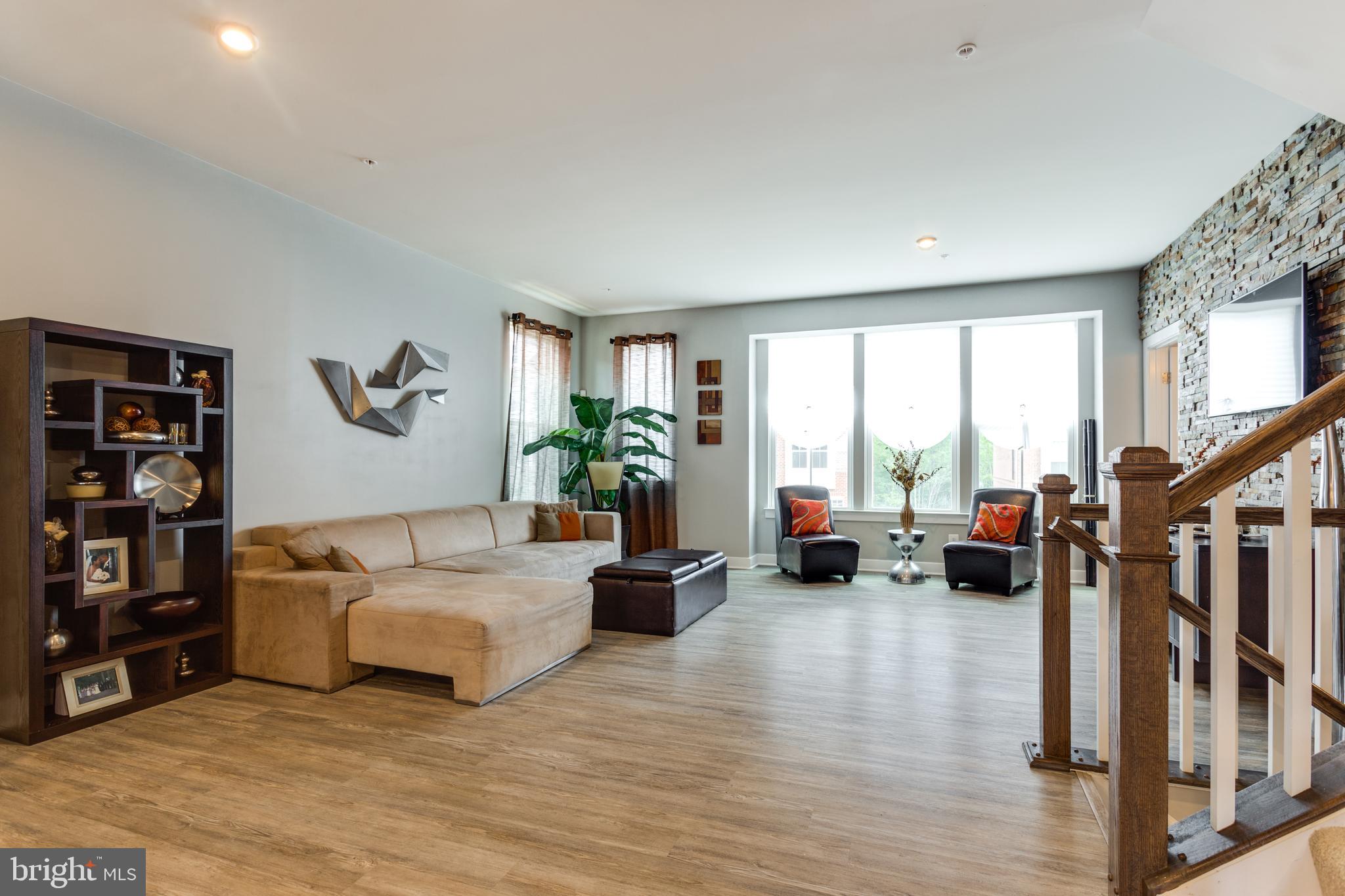 ST CHARLES SUB - Residential Lease