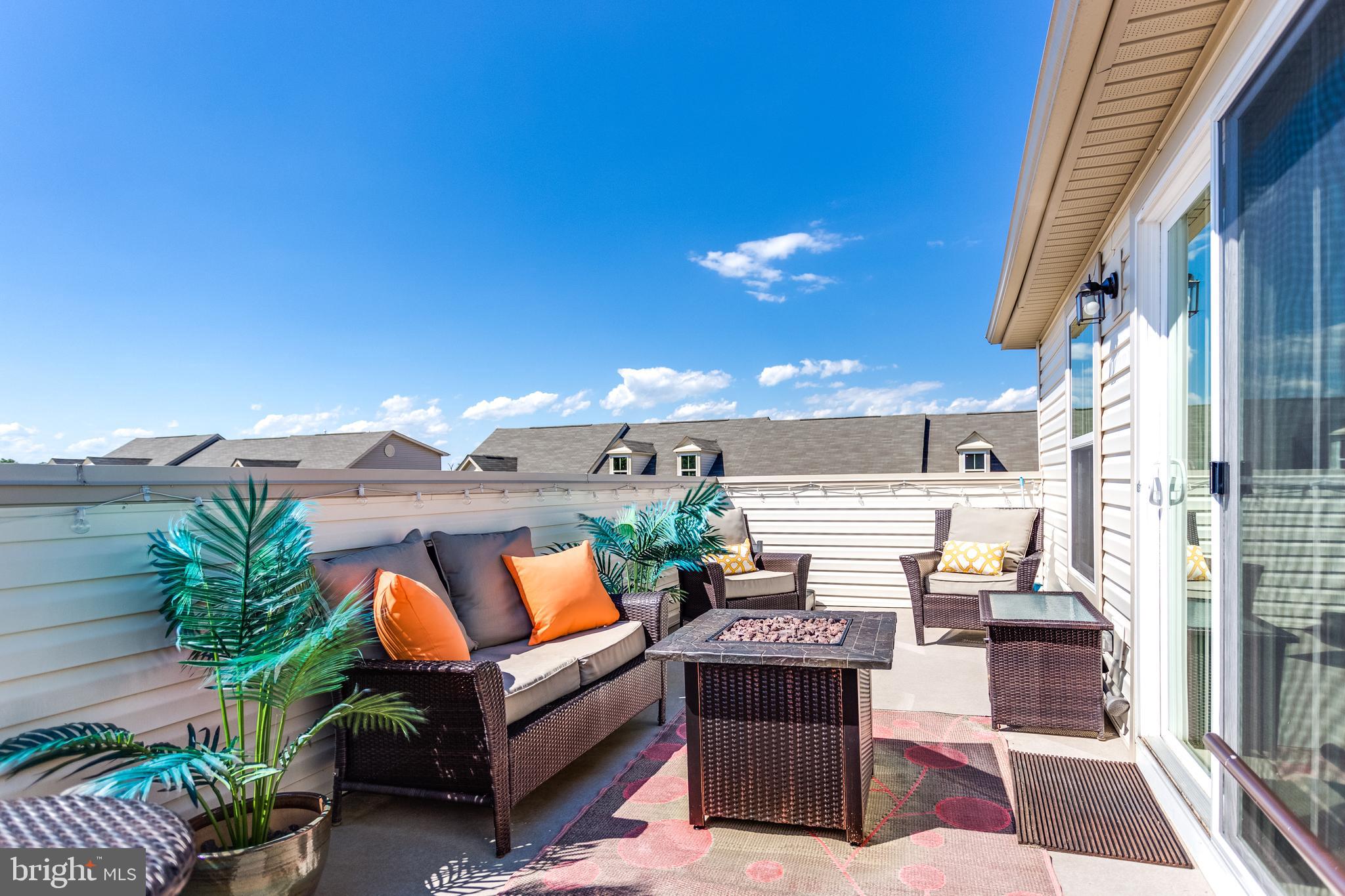 ST CHARLES SUB - Residential Lease