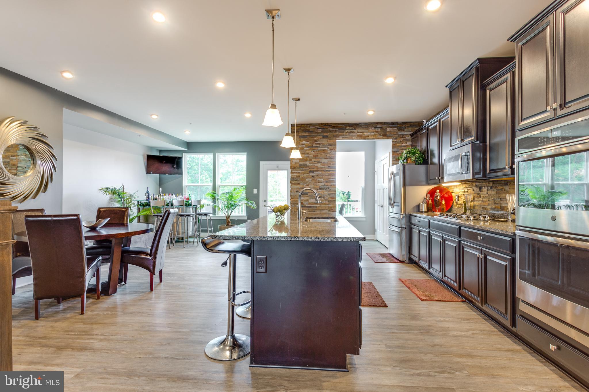 ST CHARLES SUB - Residential Lease