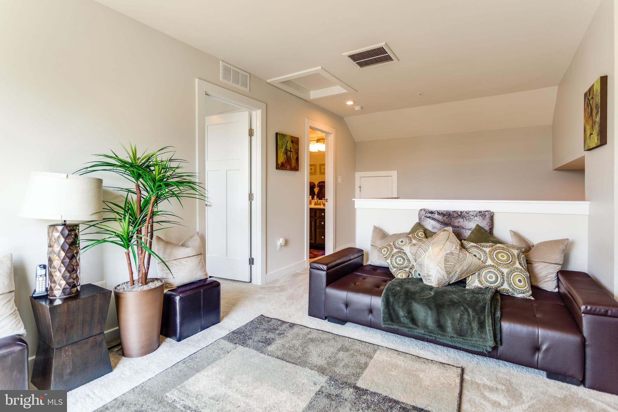 ST CHARLES SUB - Residential Lease