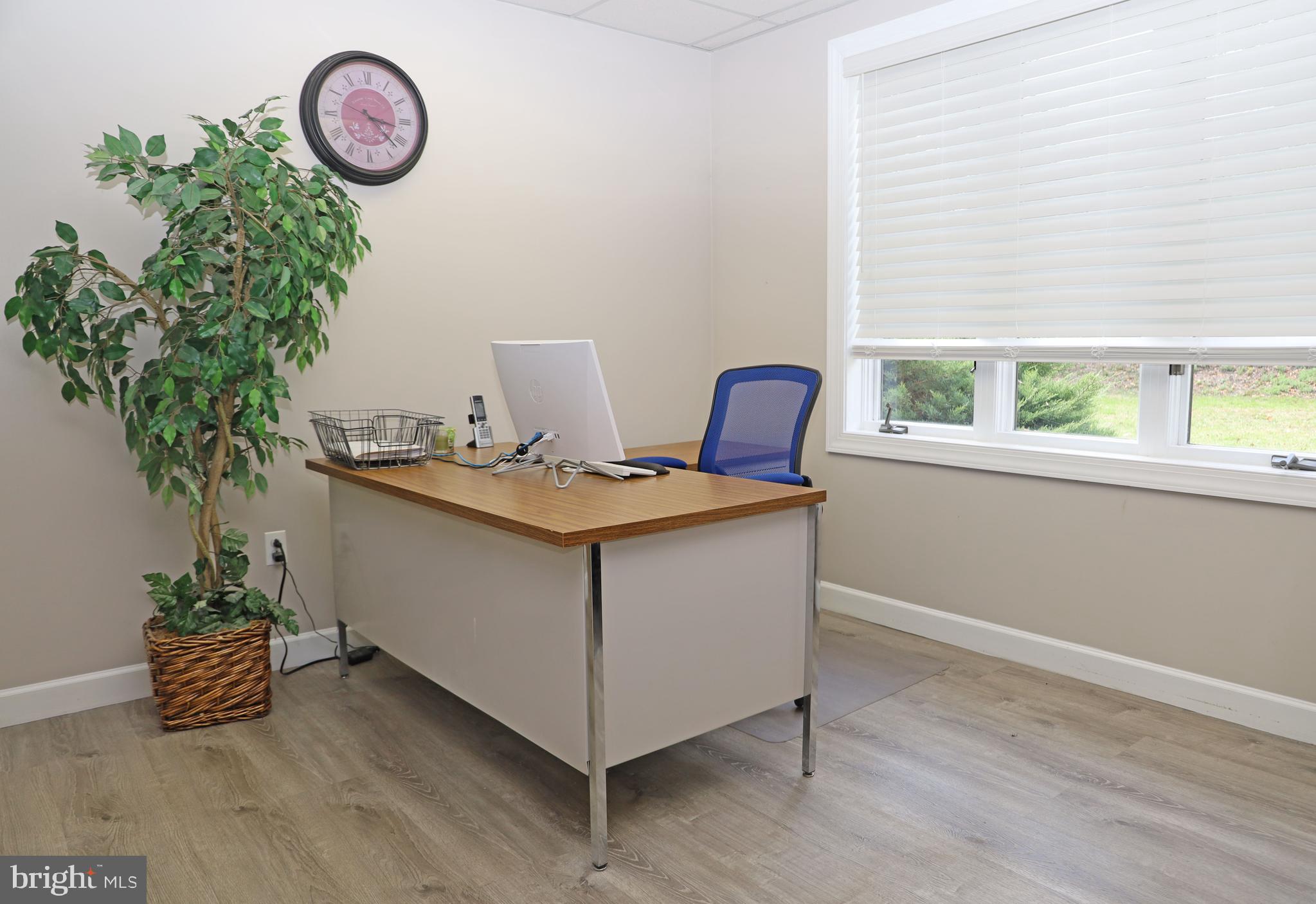 BRIARWOOD PROFESSIONAL BUILDING - Commercial Lease