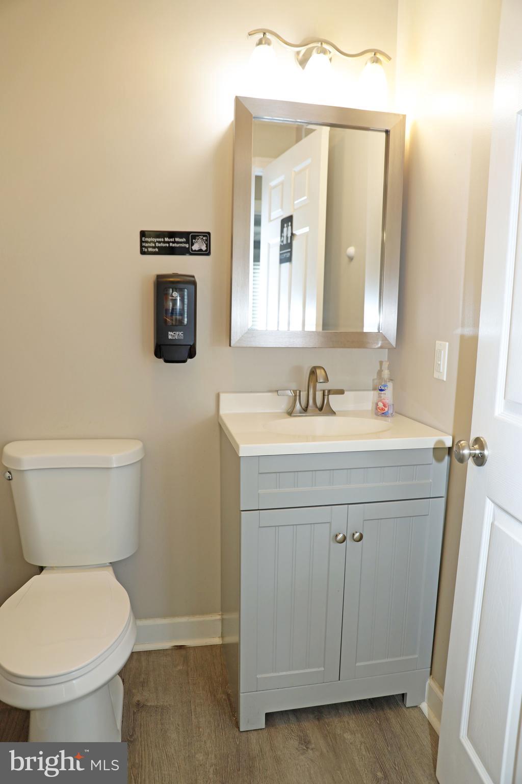 BRIARWOOD PROFESSIONAL BUILDING - Commercial Lease