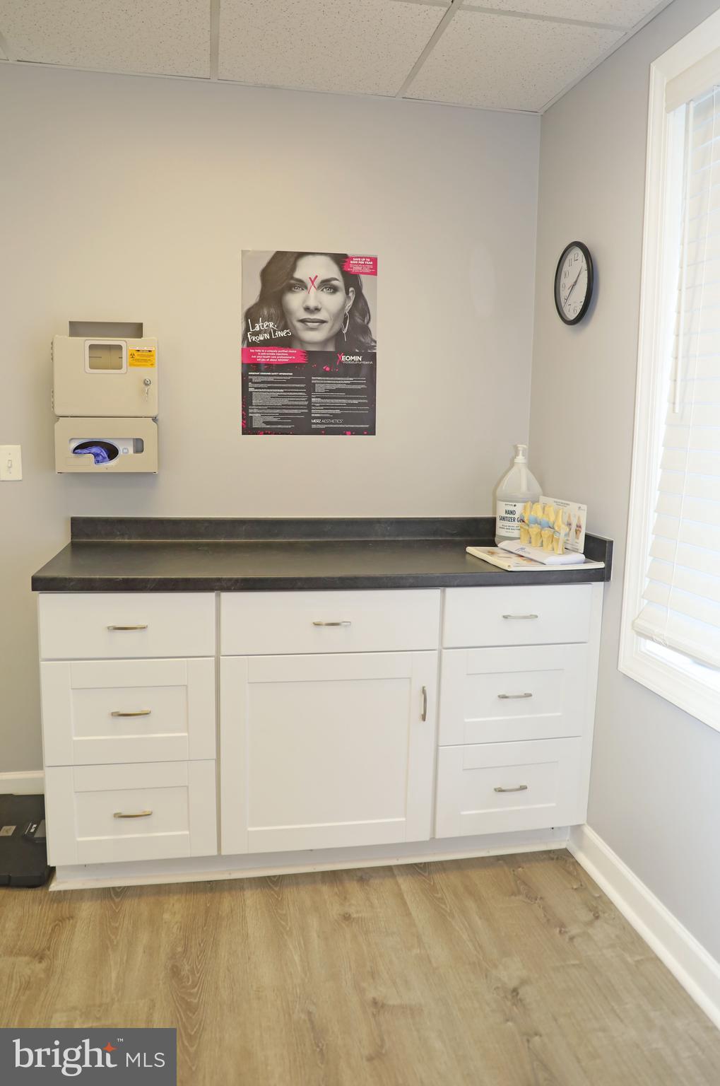 BRIARWOOD PROFESSIONAL BUILDING - Commercial Lease