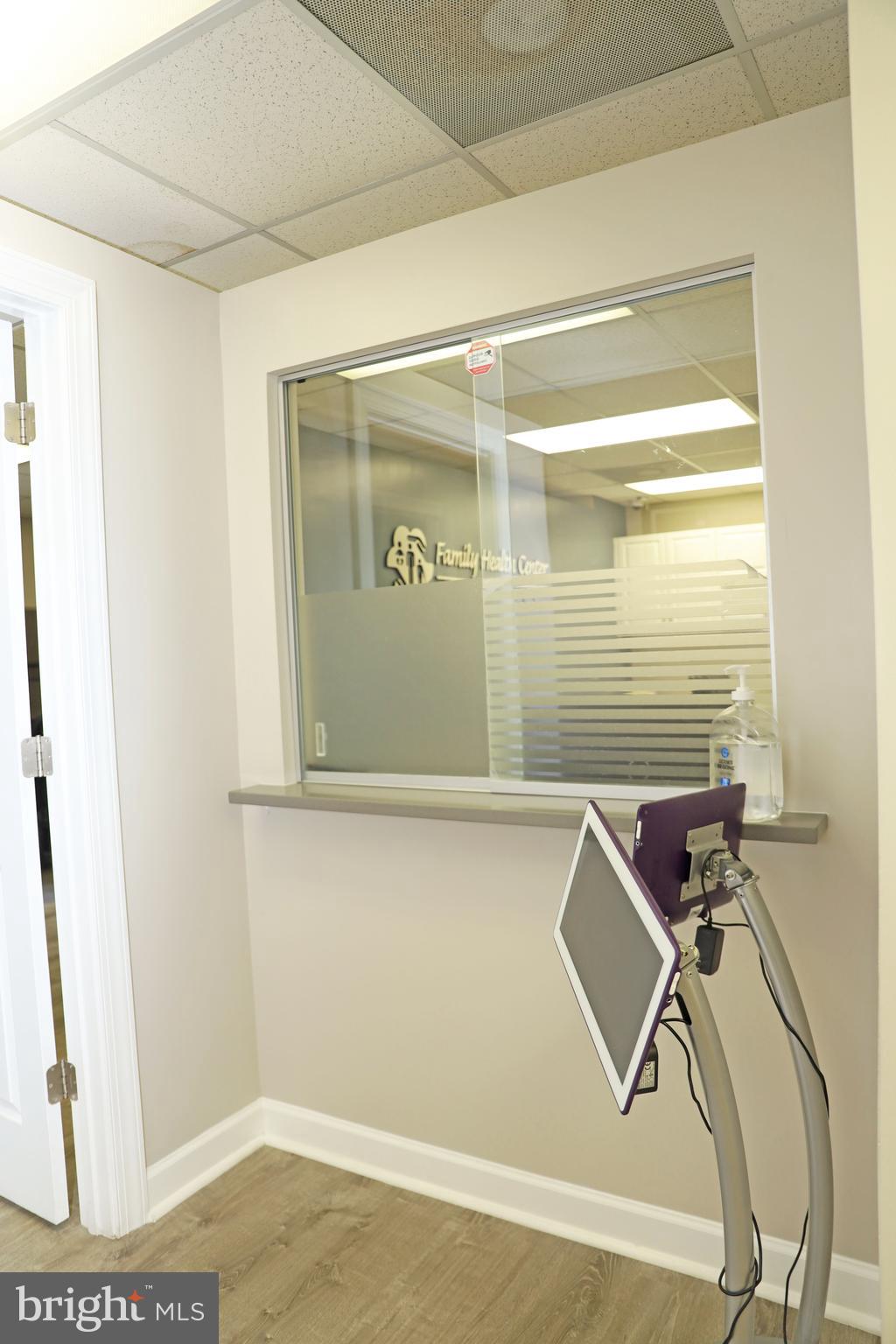 BRIARWOOD PROFESSIONAL BUILDING - Commercial Lease