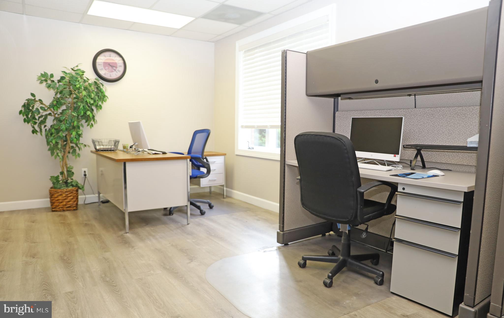 BRIARWOOD PROFESSIONAL BUILDING - Commercial Lease