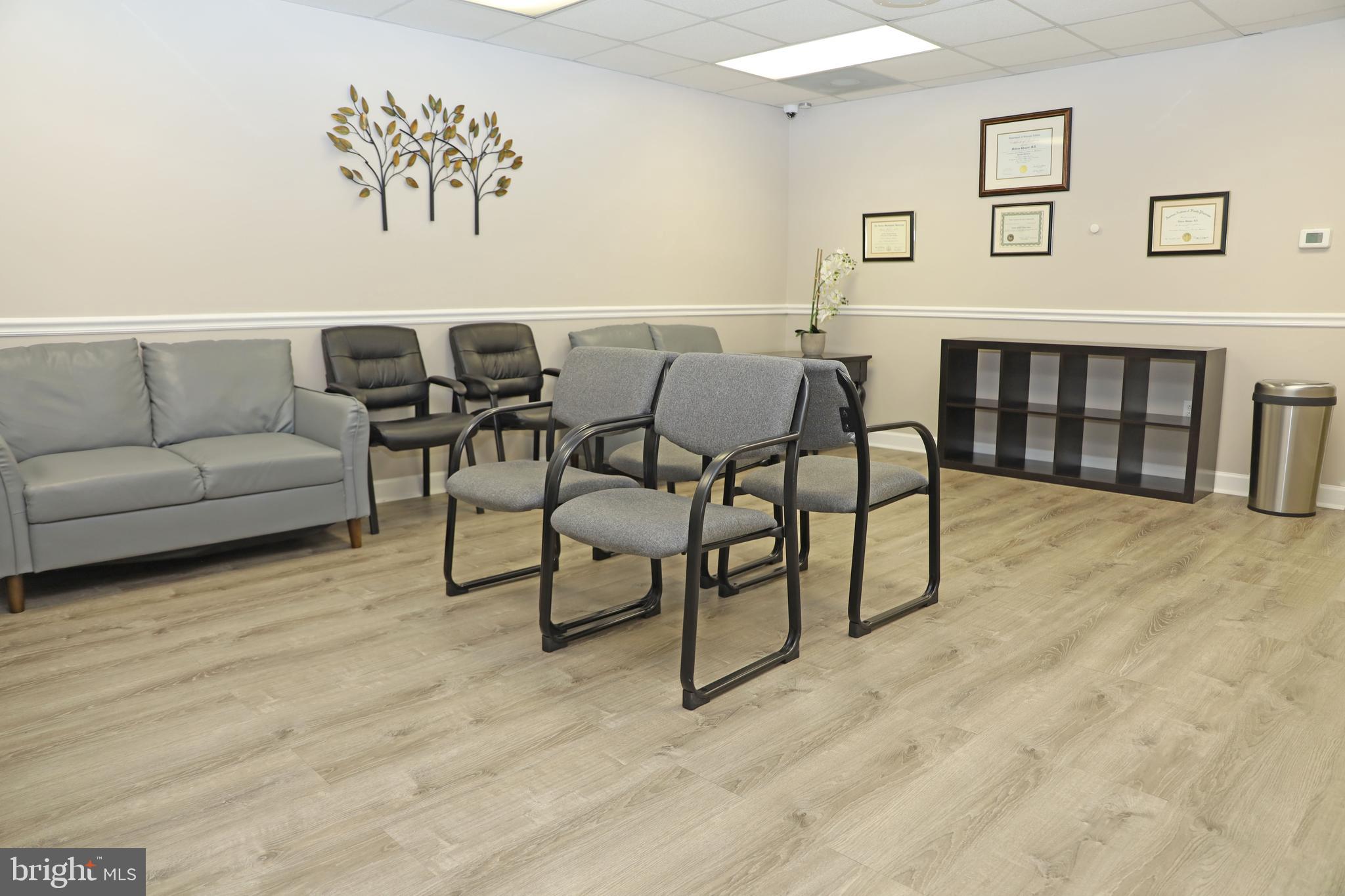 BRIARWOOD PROFESSIONAL BUILDING - Commercial Lease