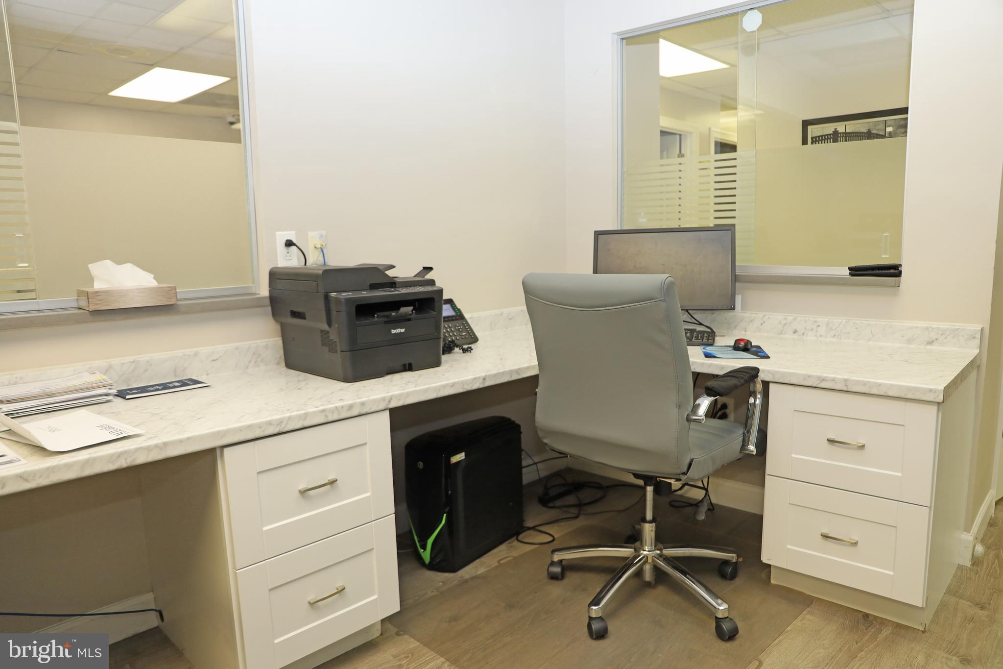 BRIARWOOD PROFESSIONAL BUILDING - Commercial Lease